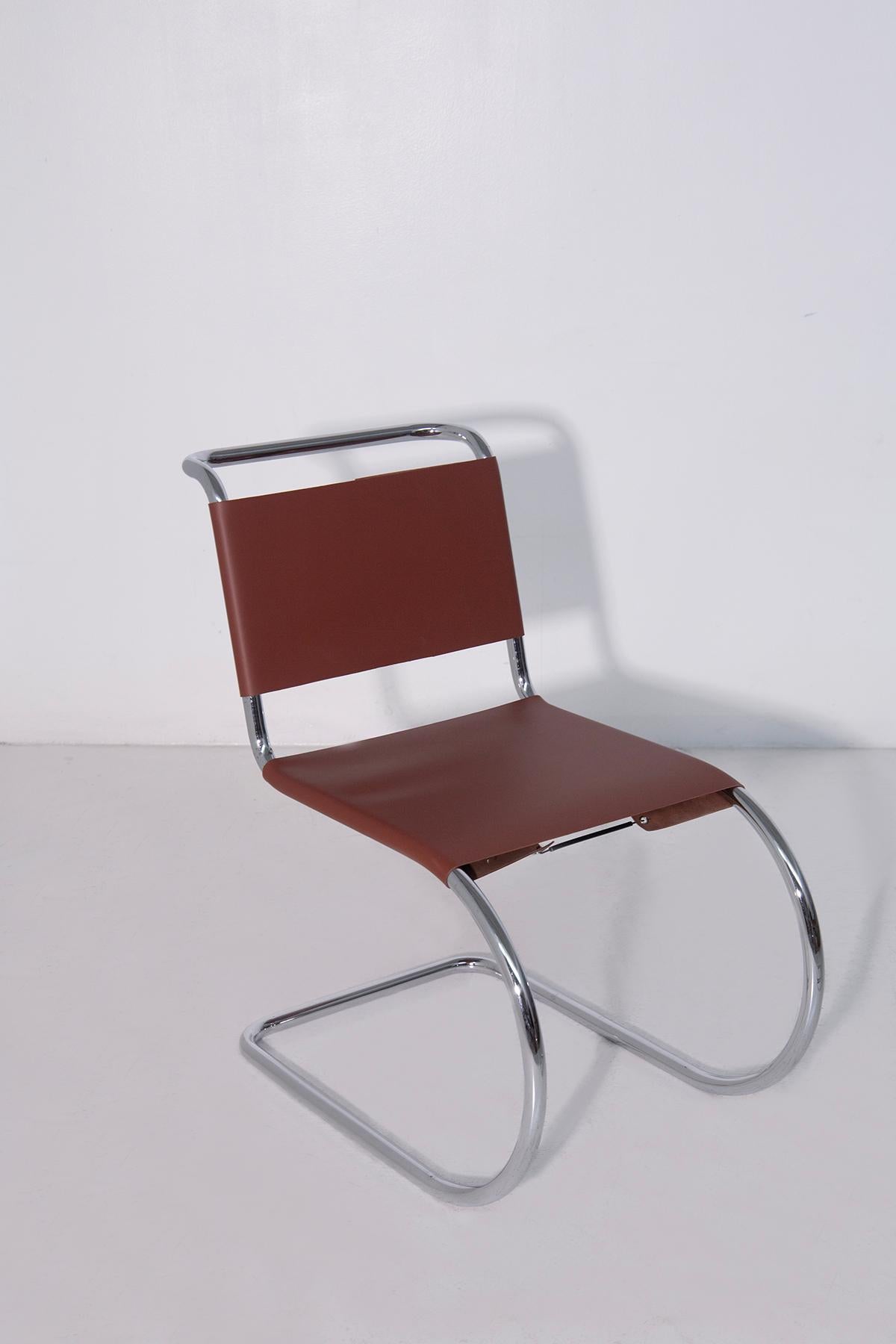 Paire de chaises italiennes vintage dans le style Bauhaus Knoll en vente 2