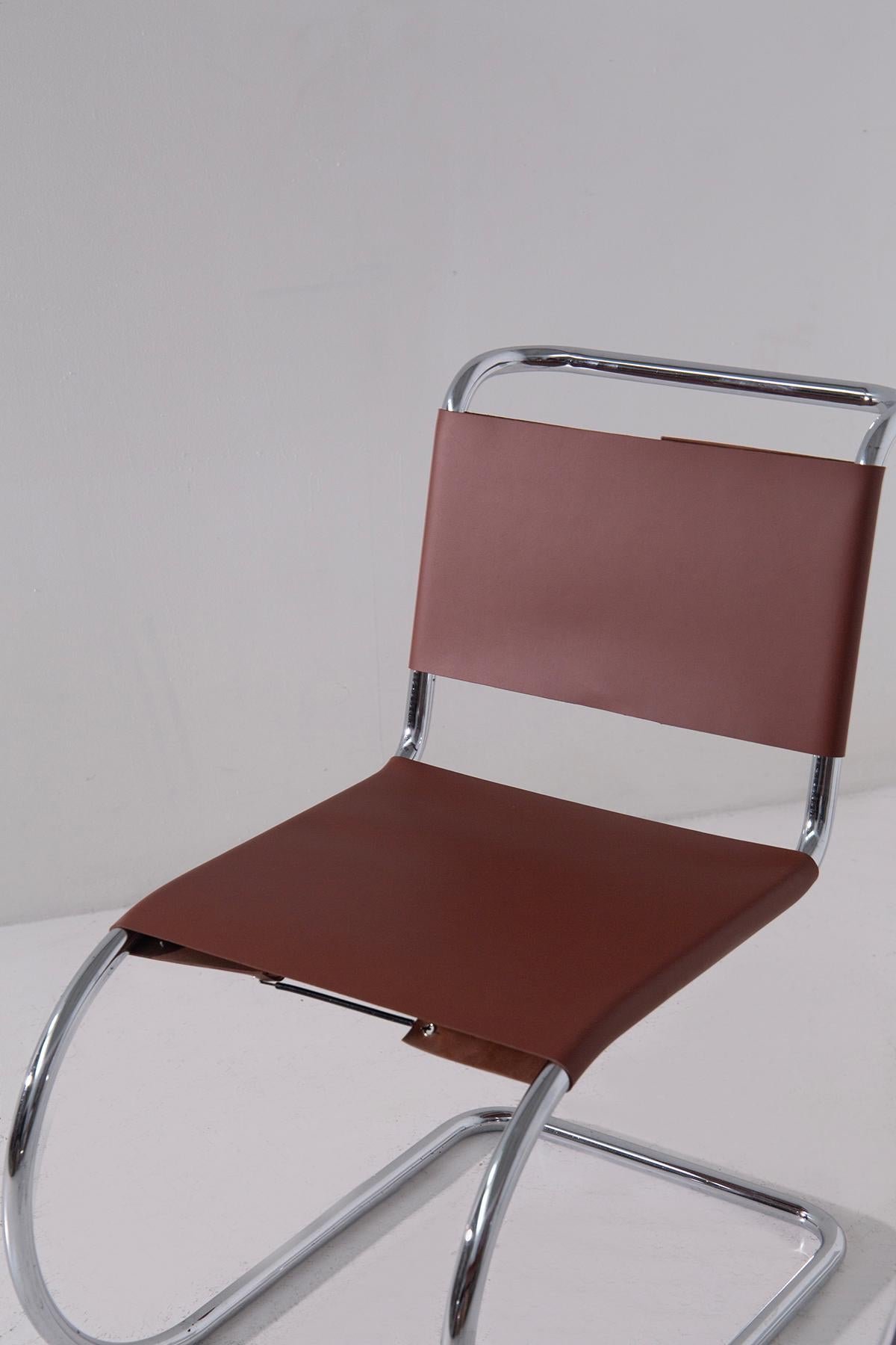 Paire de chaises italiennes vintage dans le style Bauhaus Knoll en vente 3