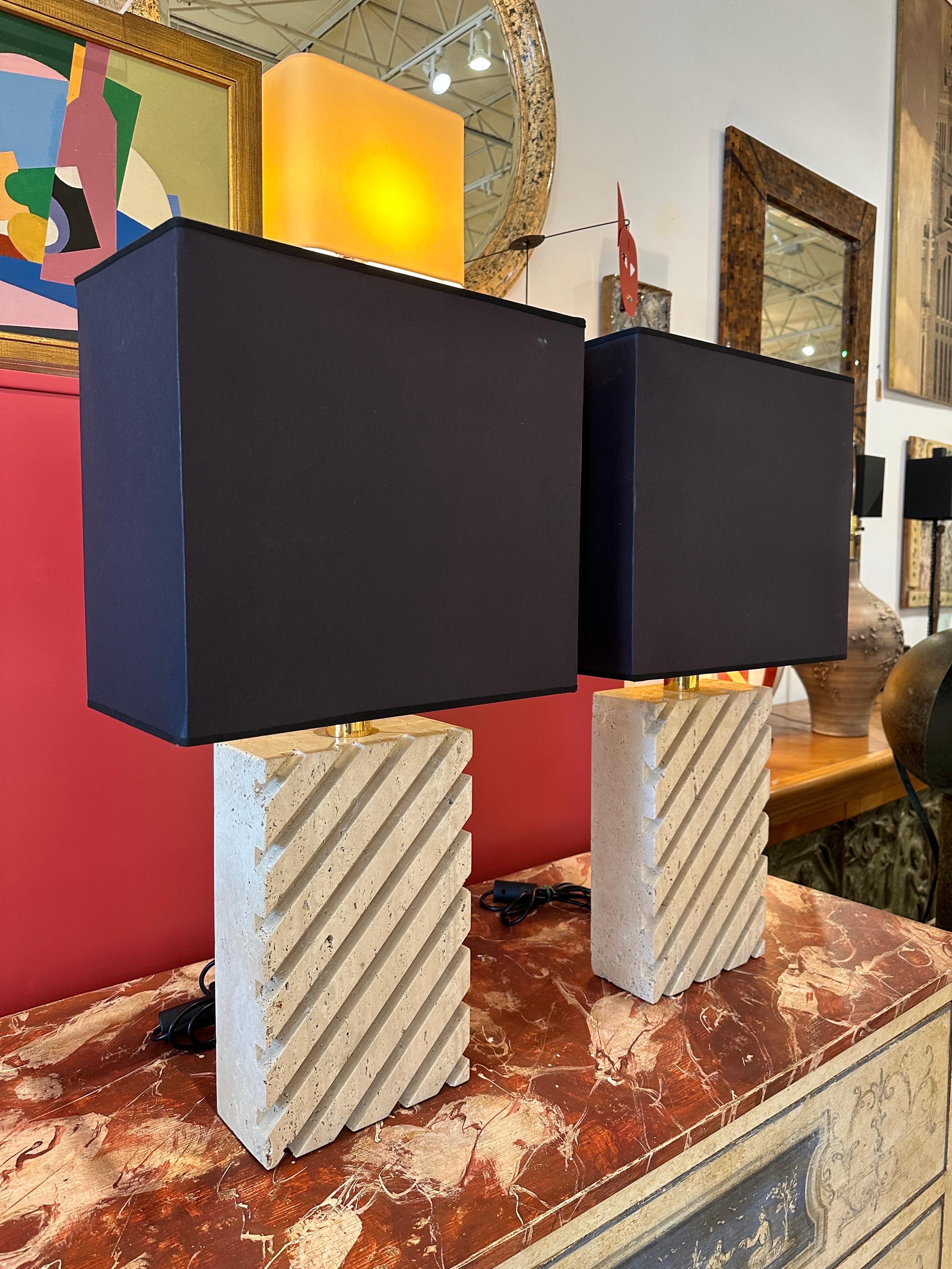 Pair of Vintage Italian Channel Carved Travertine Table Lamps In Good Condition For Sale In North Miami, FL