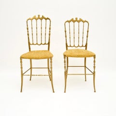 Paar italienische Chiavari-Esszimmerstühle aus massivem Messing