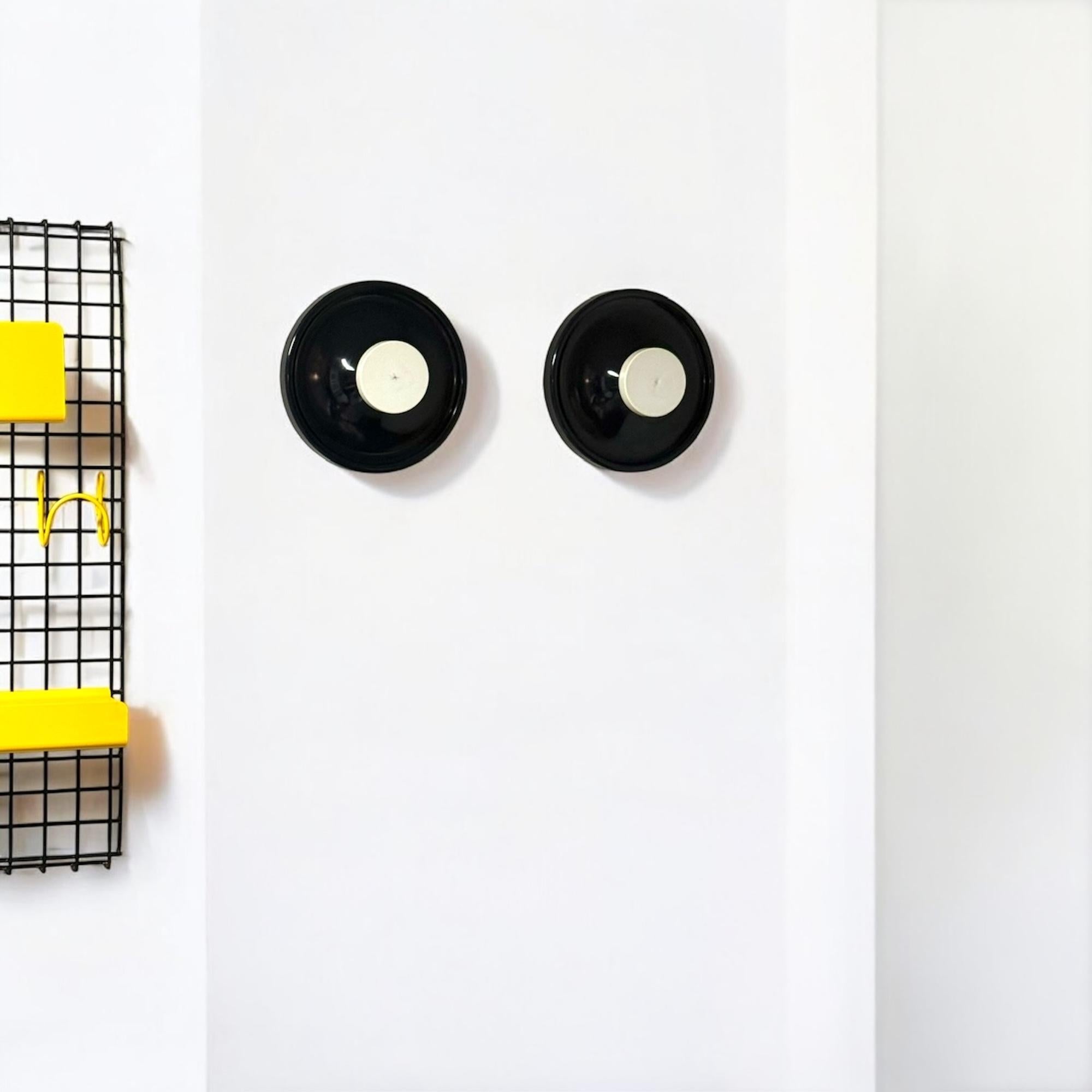 Pair of Vintage Italian Design Wall Hooks by Salc Cantu, 1960s In Good Condition For Sale In San Benedetto Del Tronto, IT