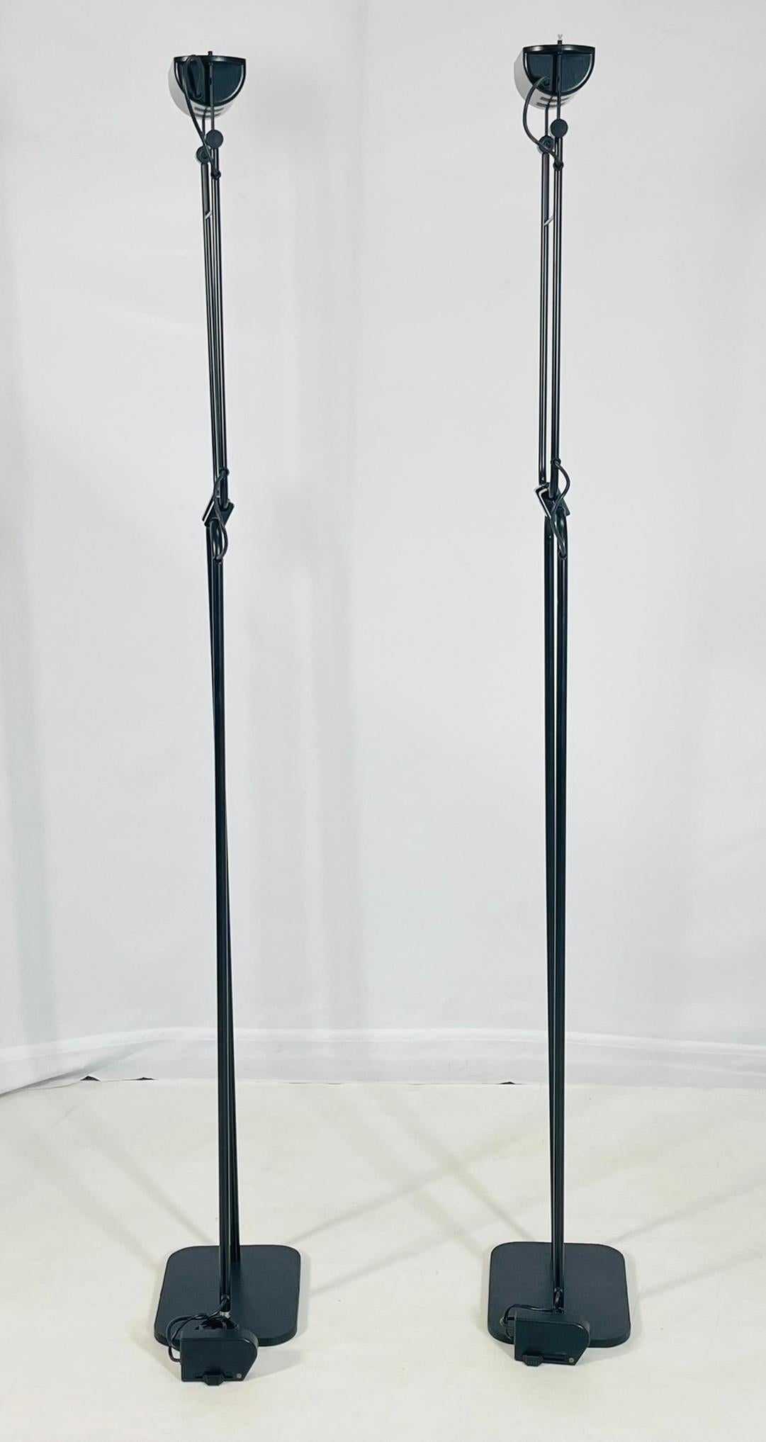 Italiano Coppia di lampade da terra vintage italiane di Gammalux, Italia anni '80 in vendita