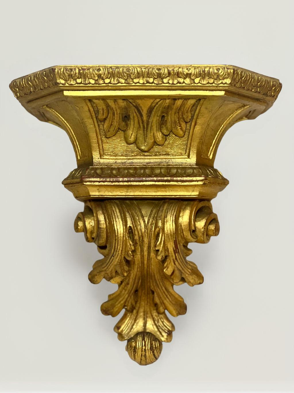 20th Century Italian Florentine Style Giltwood Wall Bracket Shelves In Good Condition For Sale In Doylestown, PA