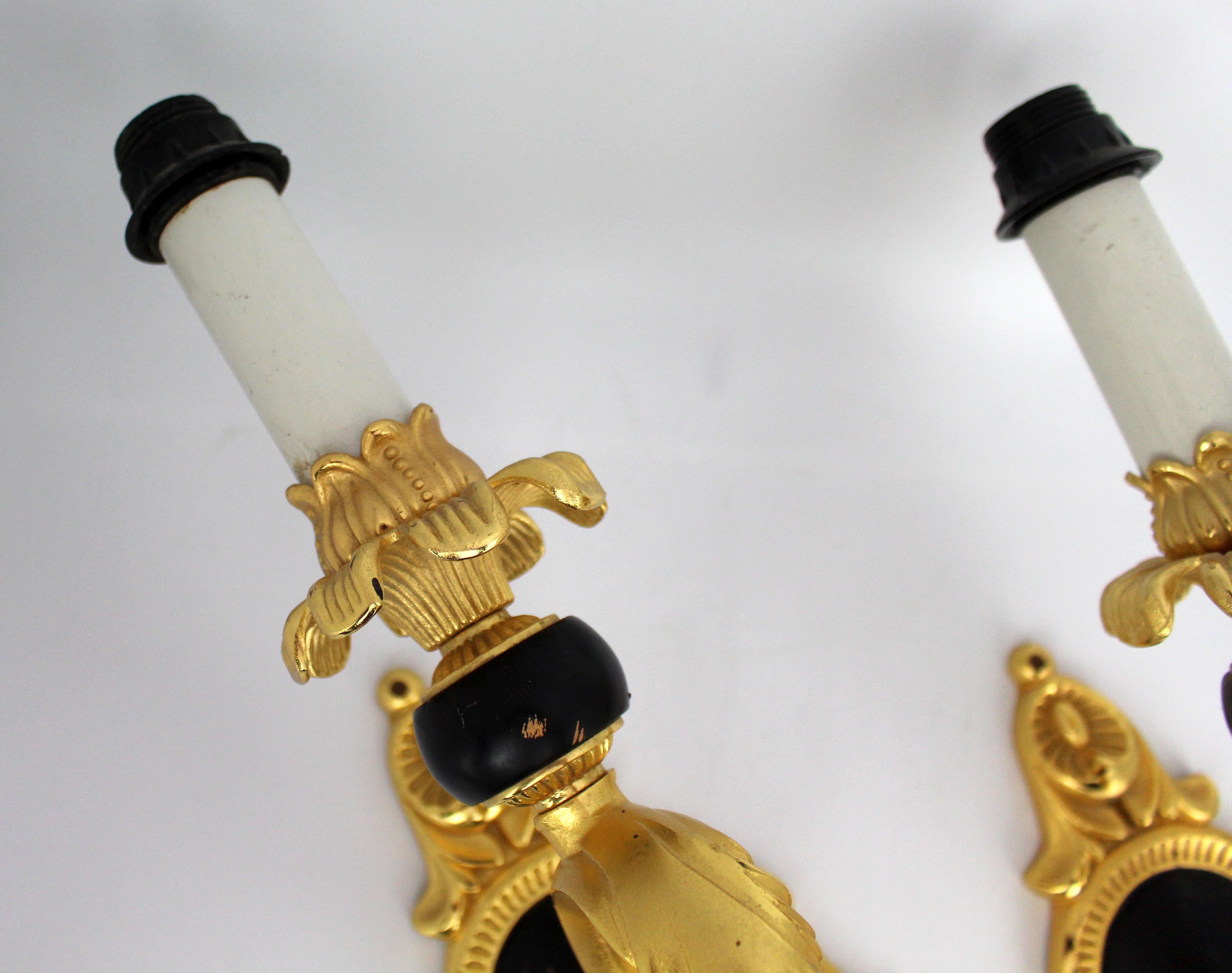 Coppia di applique italiane d'epoca in metallo dorato in vendita 4