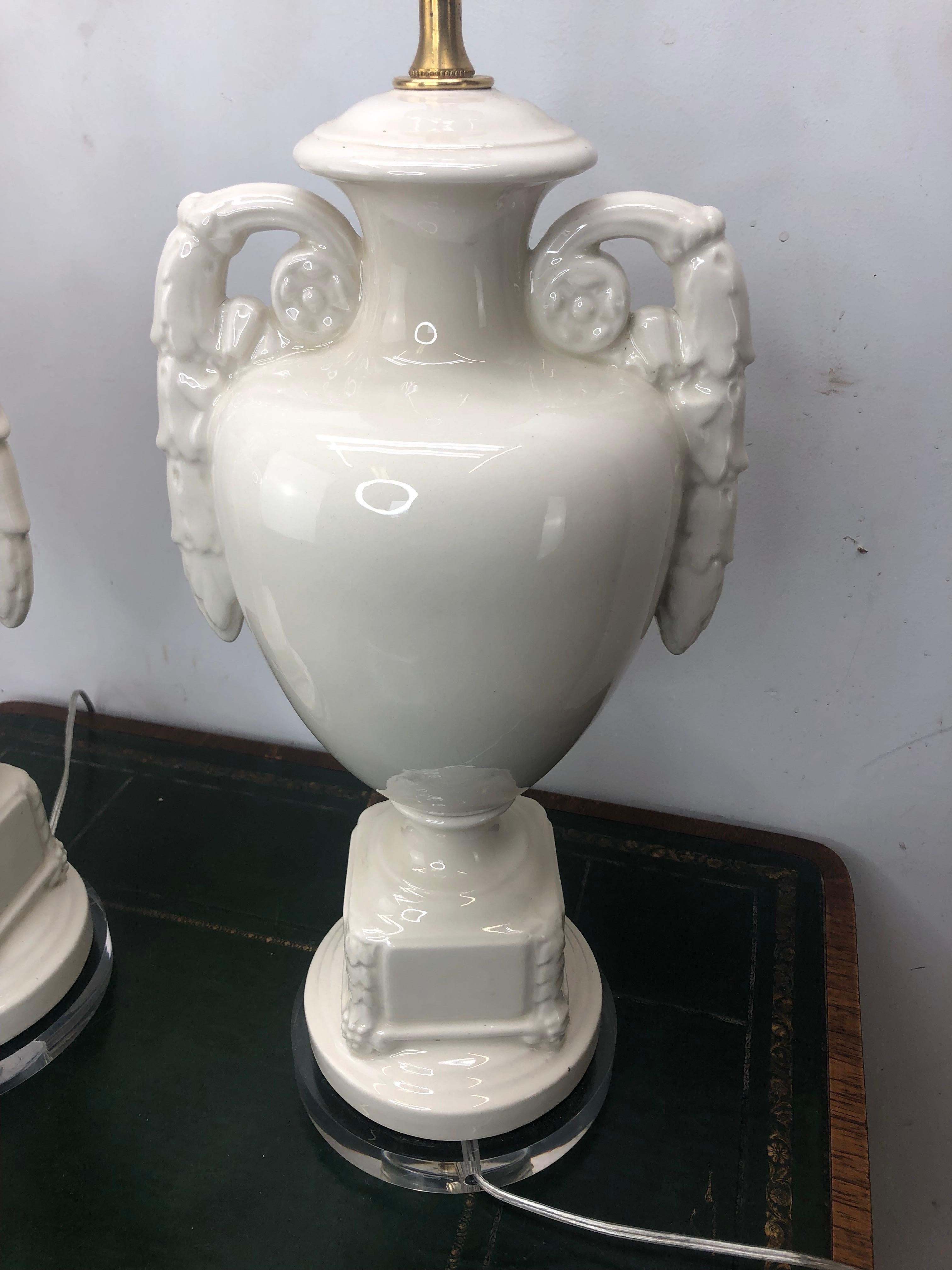 Pair of Vintage Italian Glazed Ceramic Urn Lamps In Good Condition For Sale In Chapel Hill, NC