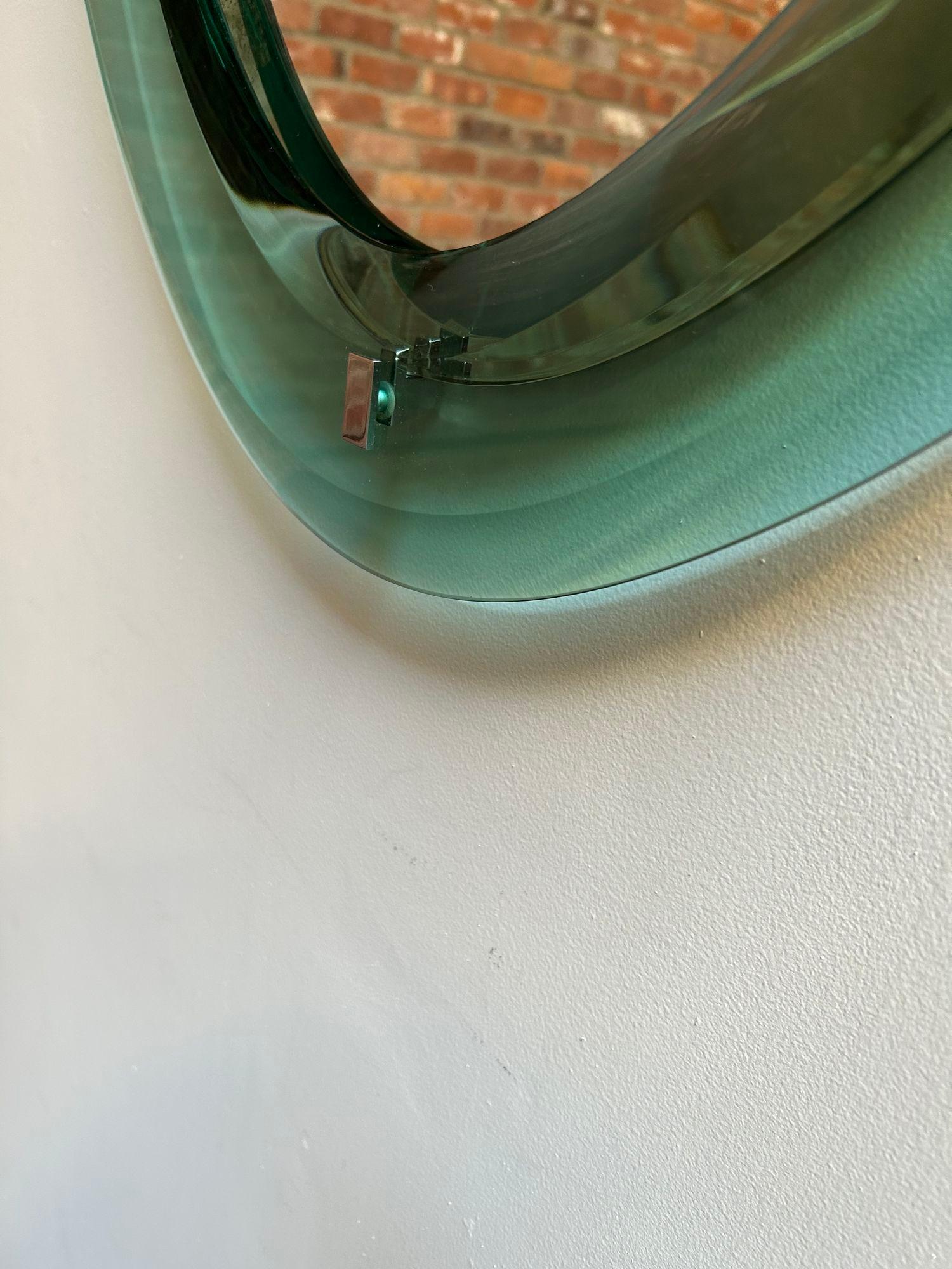 Paar italienische grüne Vintage-Wandspiegel aus grünem Glas in Tropfenform von Cristal Arte im Angebot 3