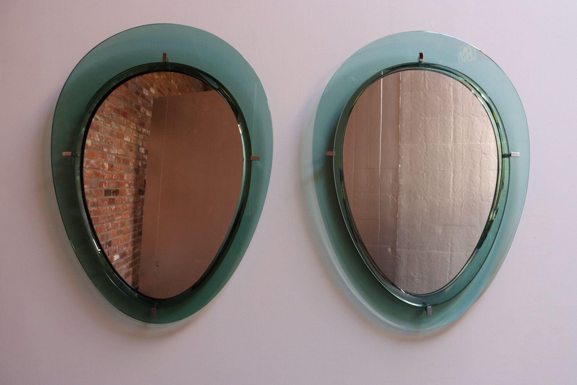 Paar italienische grüne Vintage-Wandspiegel aus grünem Glas in Tropfenform von Cristal Arte im Angebot 9