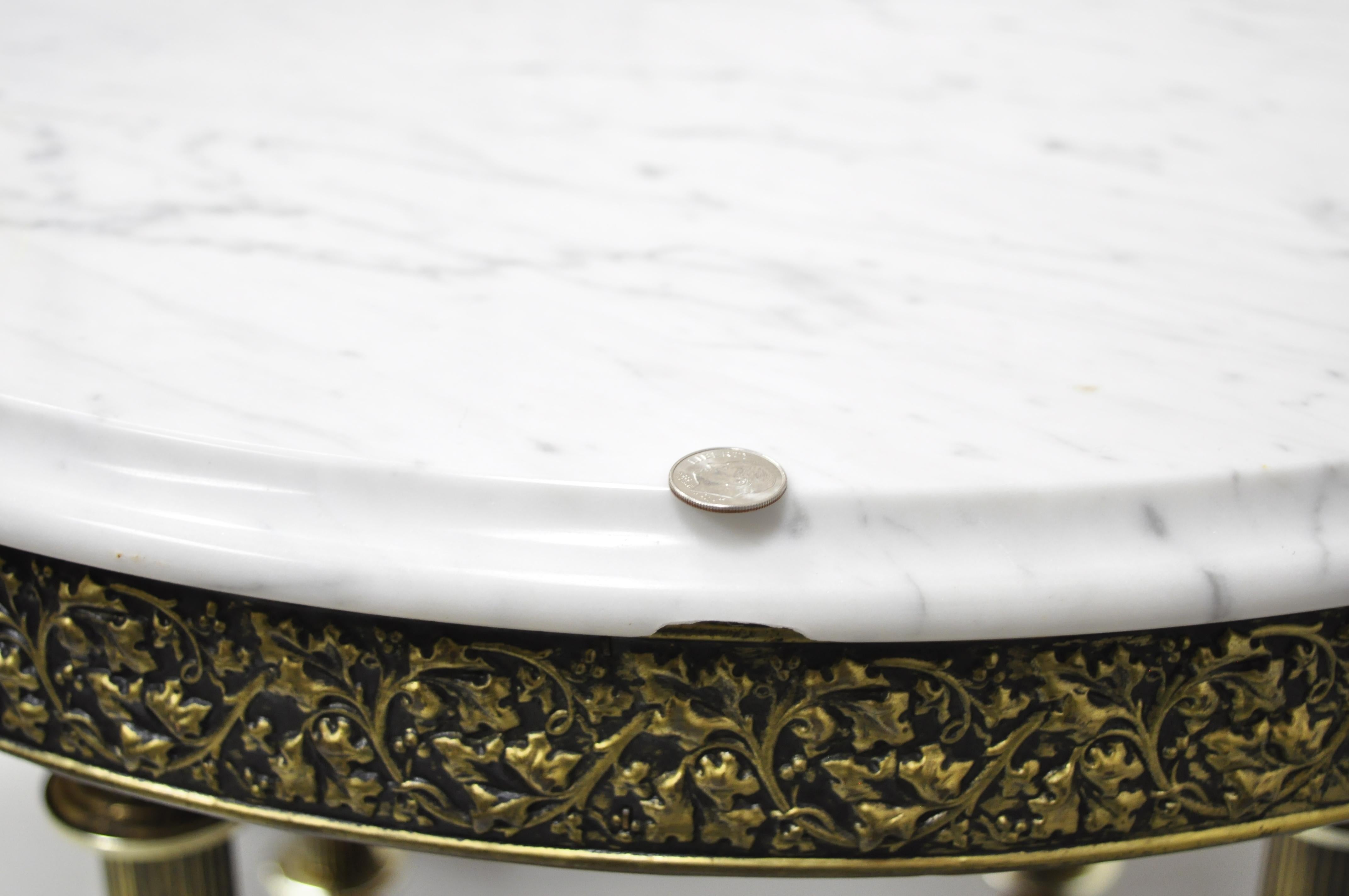 Metal Pair of Vintage Italian Hollywood Regency Round White Marble-Top Side Tables