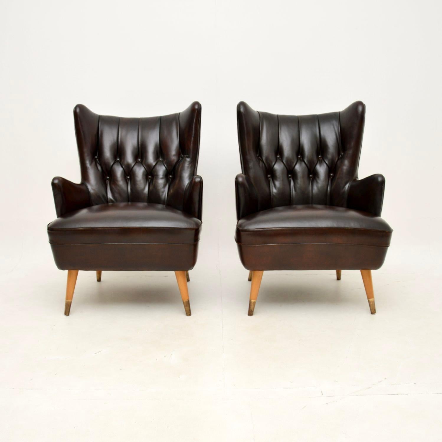An incredibly stylish and well made pair of vintage Italian leather wing back armchairs. They were made in Italy, they date from the 1960’s.

The quality is outstanding, they are a great size, not too imposing yet also generous and extremely