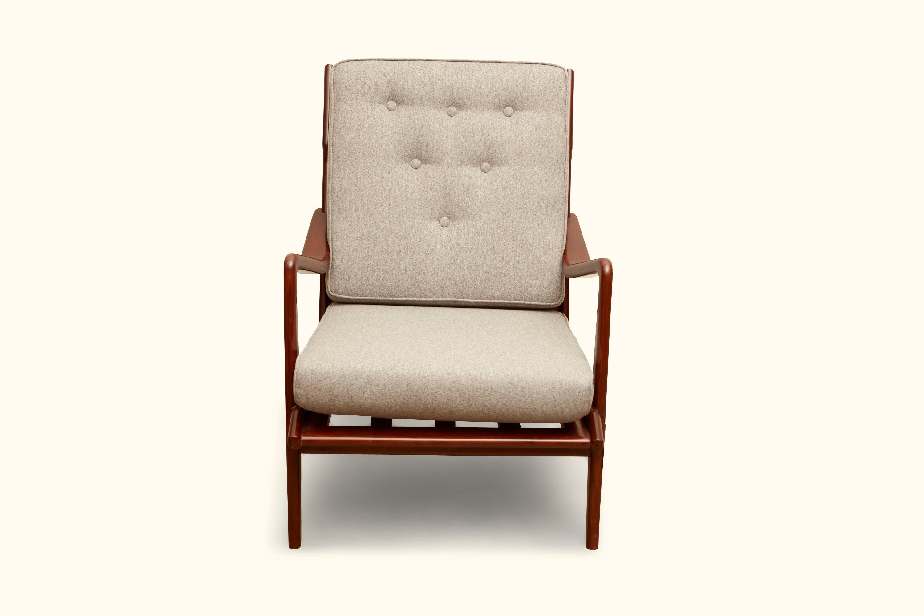 Mid-Century Modern Pair of Vintage Italian Lounge Chairs