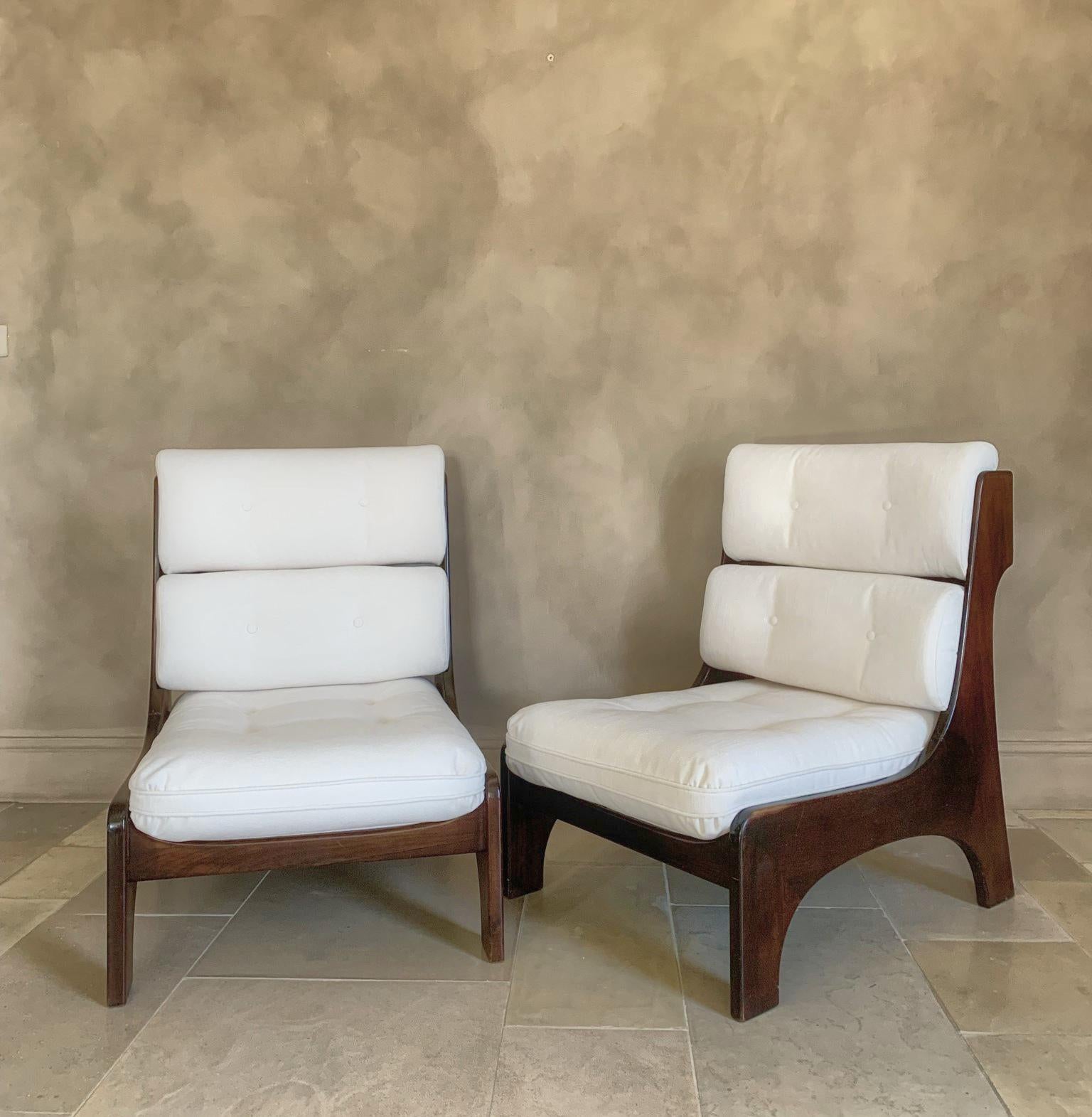 Mid-Century Modern Pair of Vintage Italian Lounge Slipper Chairs, 1960s For Sale