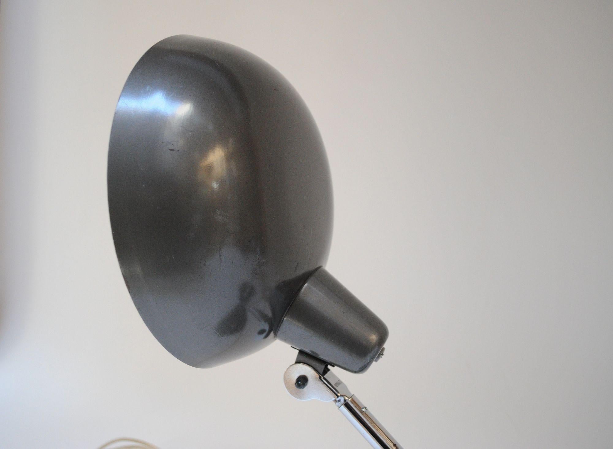 Pair of Vintage Italian Modern Industrial Chromed-Metal Task Lamps by Seminara For Sale 12