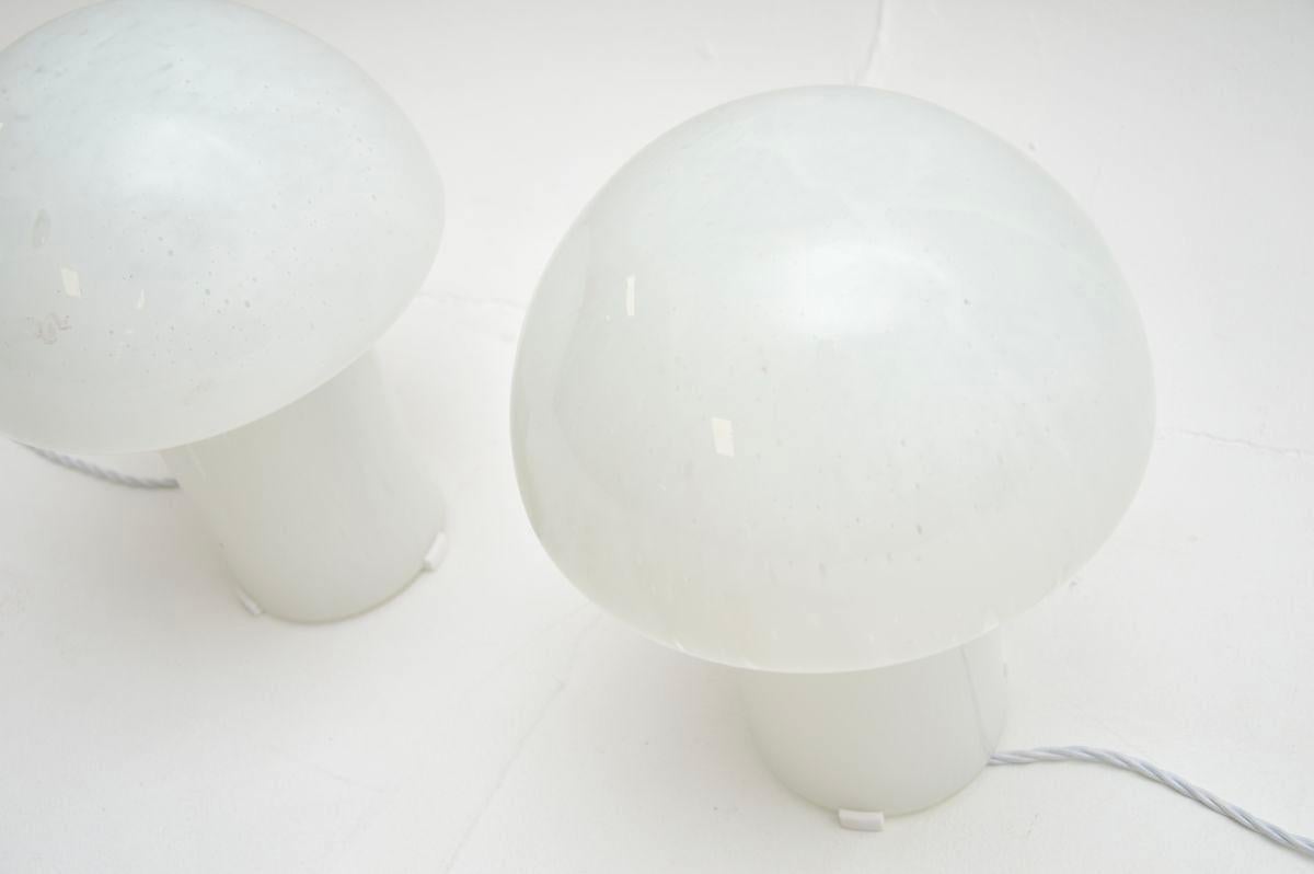Pair of Vintage Italian Murano Glass Mushroom Lamps In Good Condition For Sale In London, GB