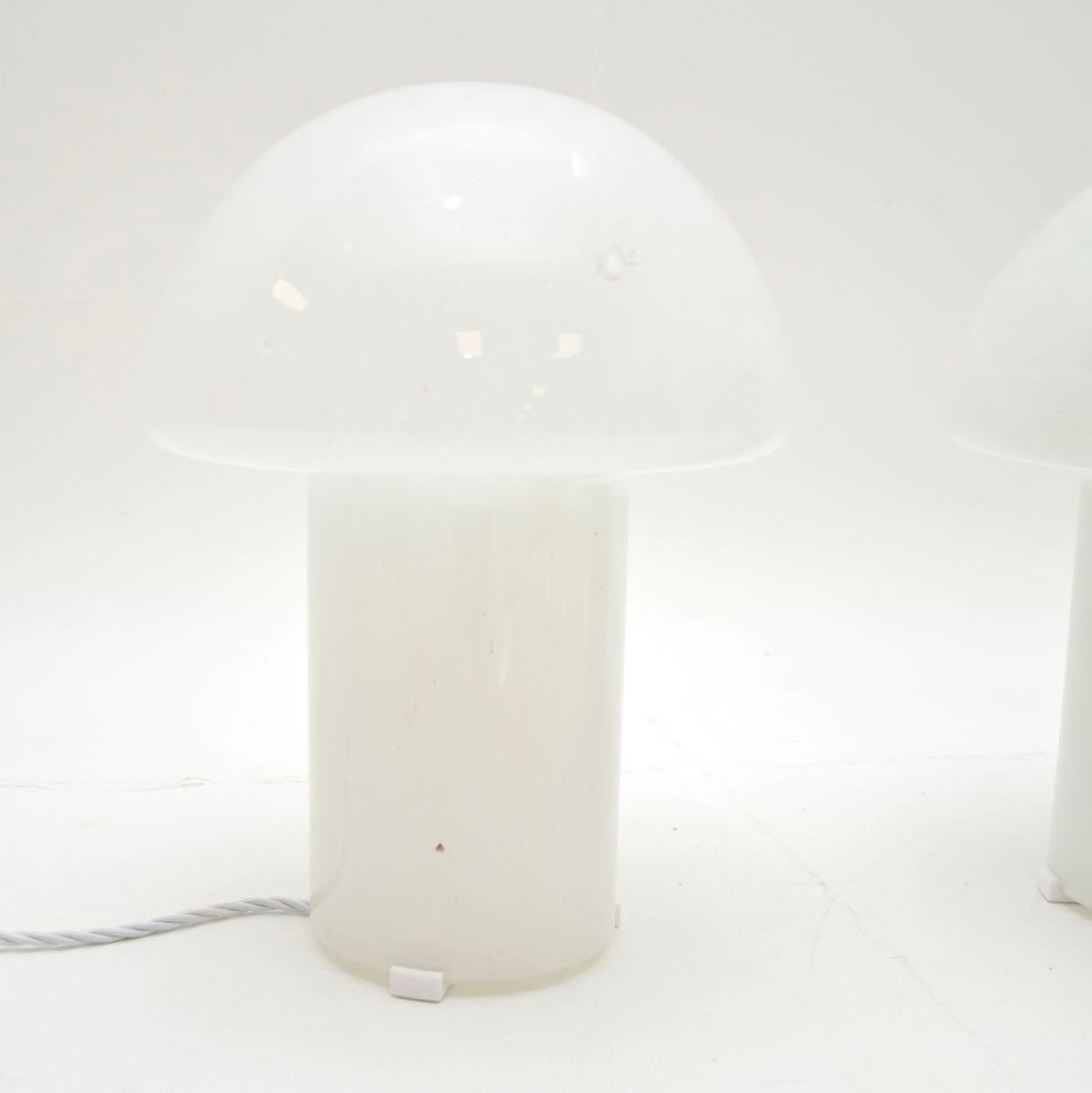 Late 20th Century Pair of Vintage Italian Murano Glass Mushroom Lamps For Sale