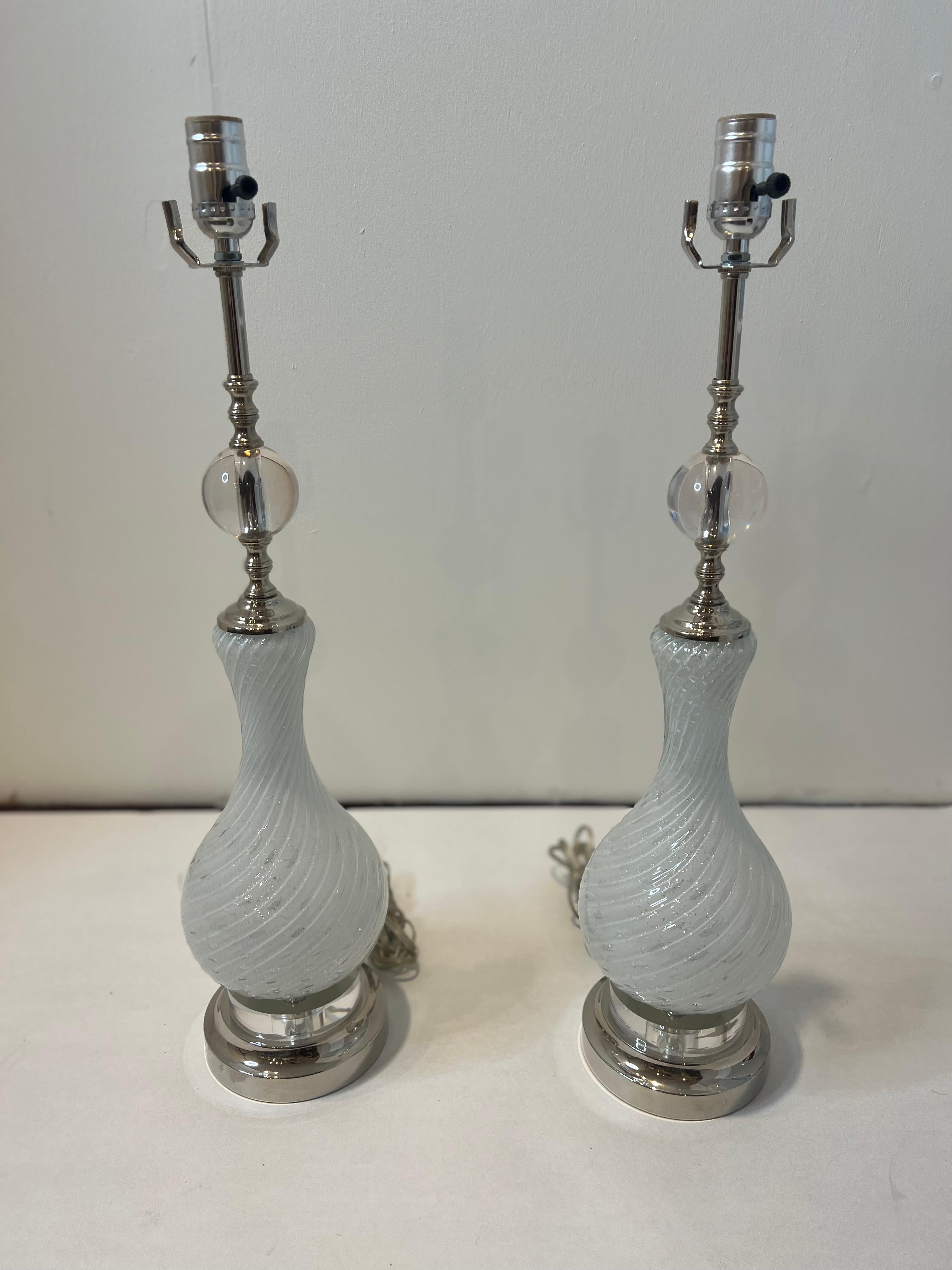 Pair of Vintage Italian Murano Lamps For Sale 3