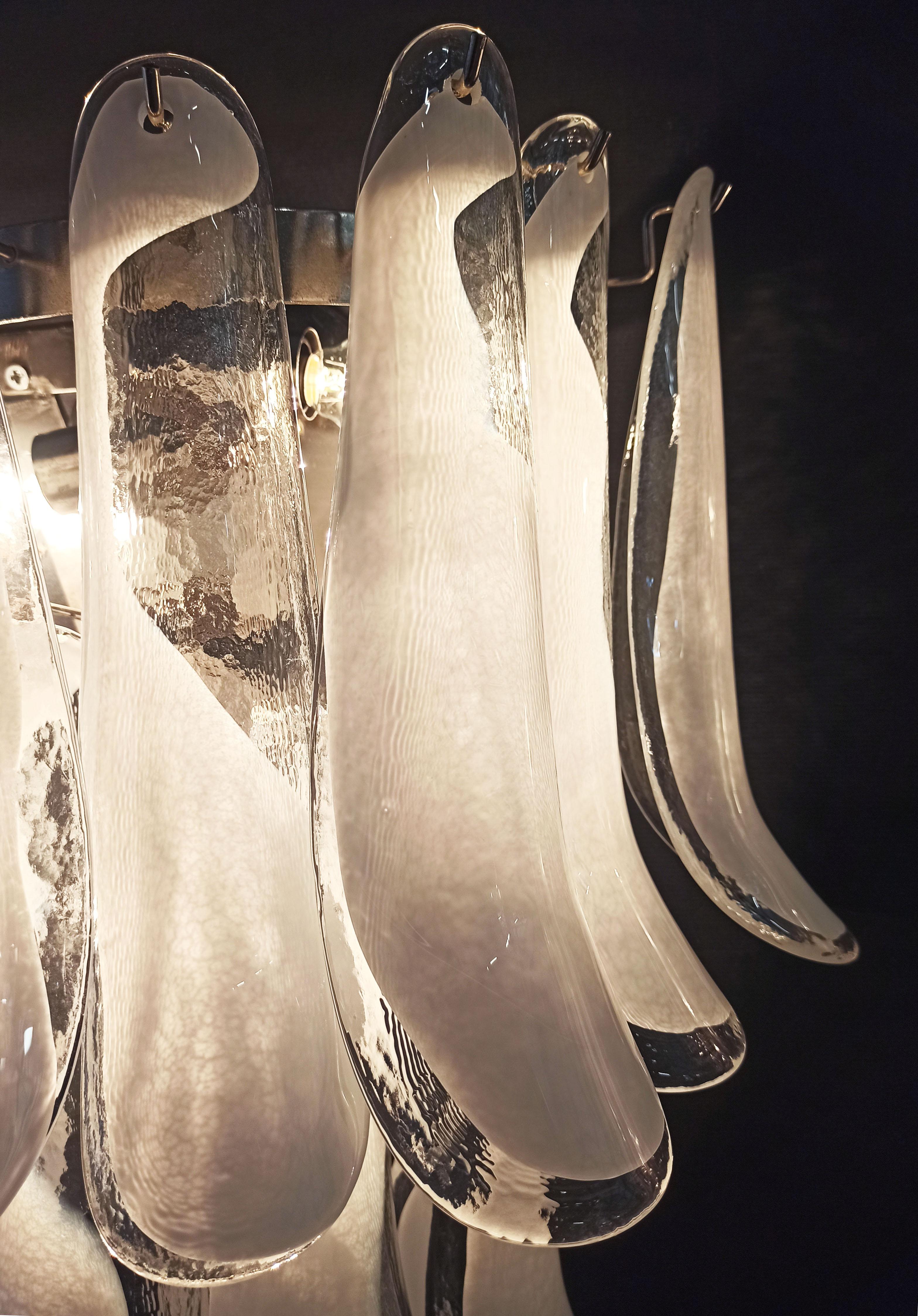 Pareja De Apliques De Murano Italianos Vintage 16 Pétalos De Cristal Lattimo en venta 5