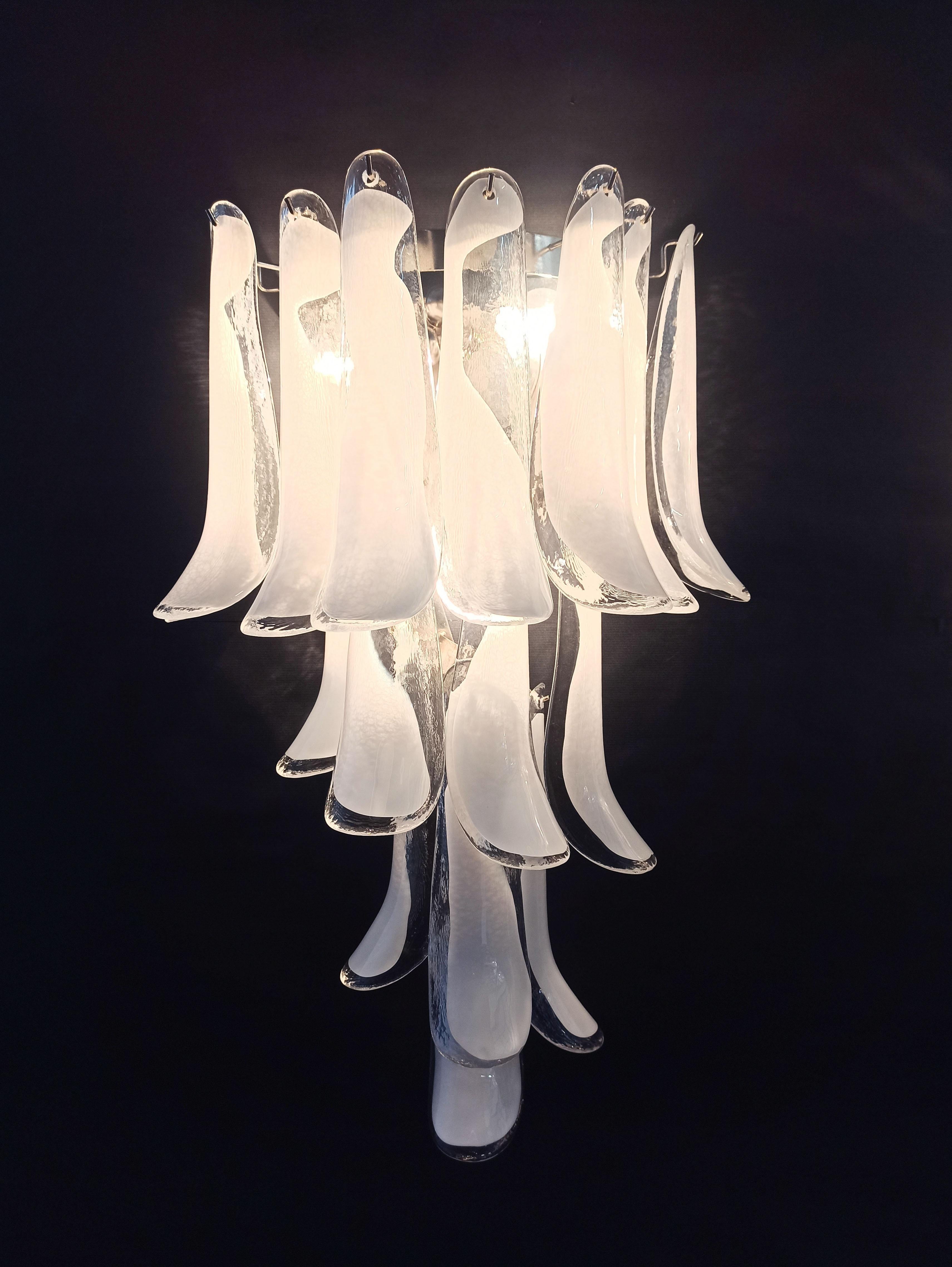 Pair Of Vintage Italian Murano Wall Lights   16 Lattimo Glass Petals For Sale 7