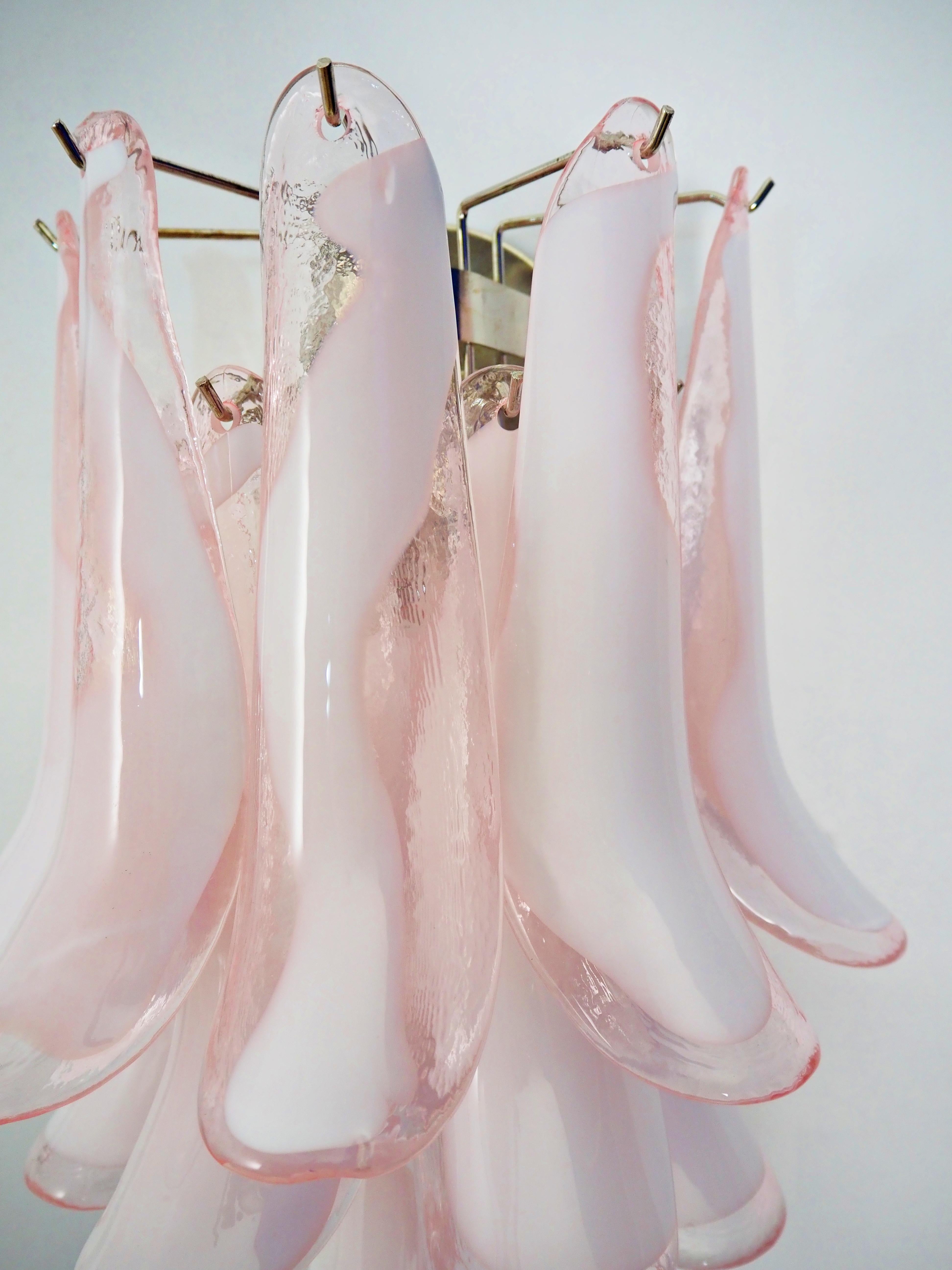 Pair of Vintage Italian Murano Wall Lights in the Manner of Mazzega, 10 Pink La 3