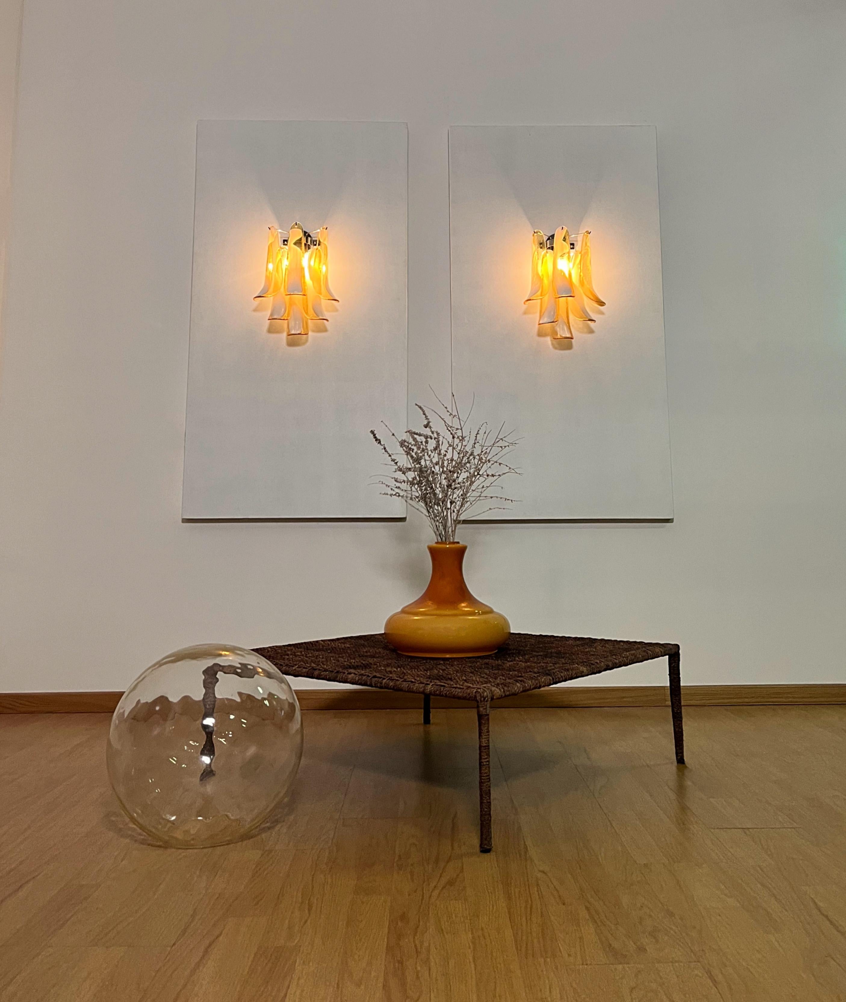 Coppia di lampade da parete di Murano d'epoca alla maniera di Mazzega Murano lat. in vendita 4