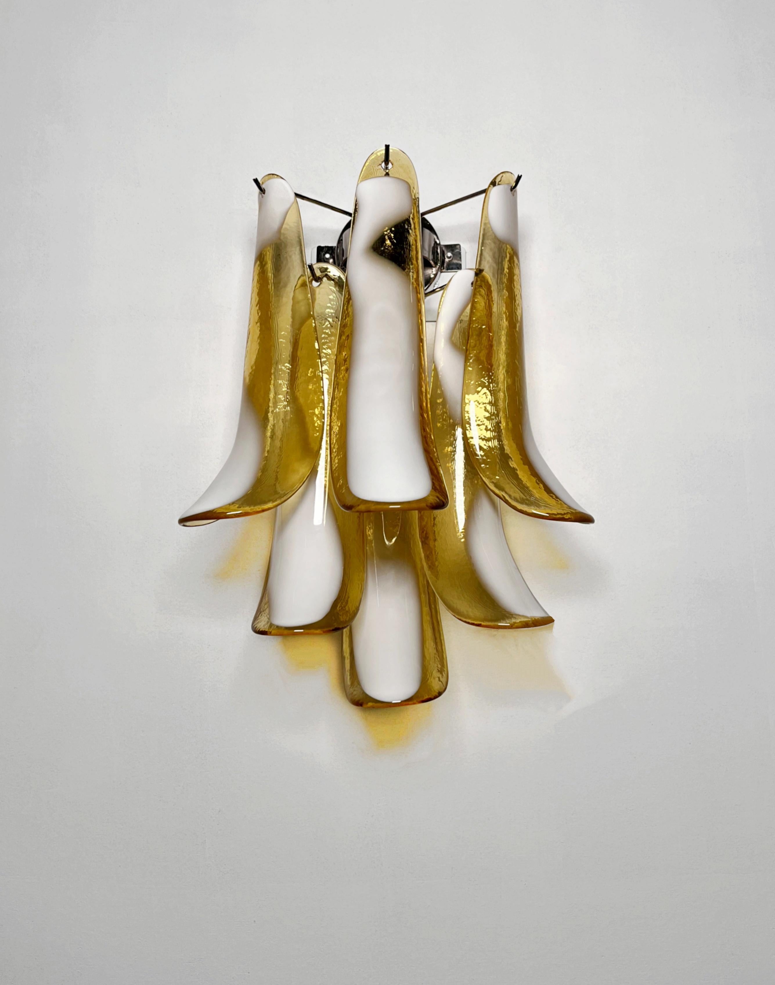 XX secolo Coppia di lampade da parete di Murano d'epoca alla maniera di Mazzega Murano lat. in vendita