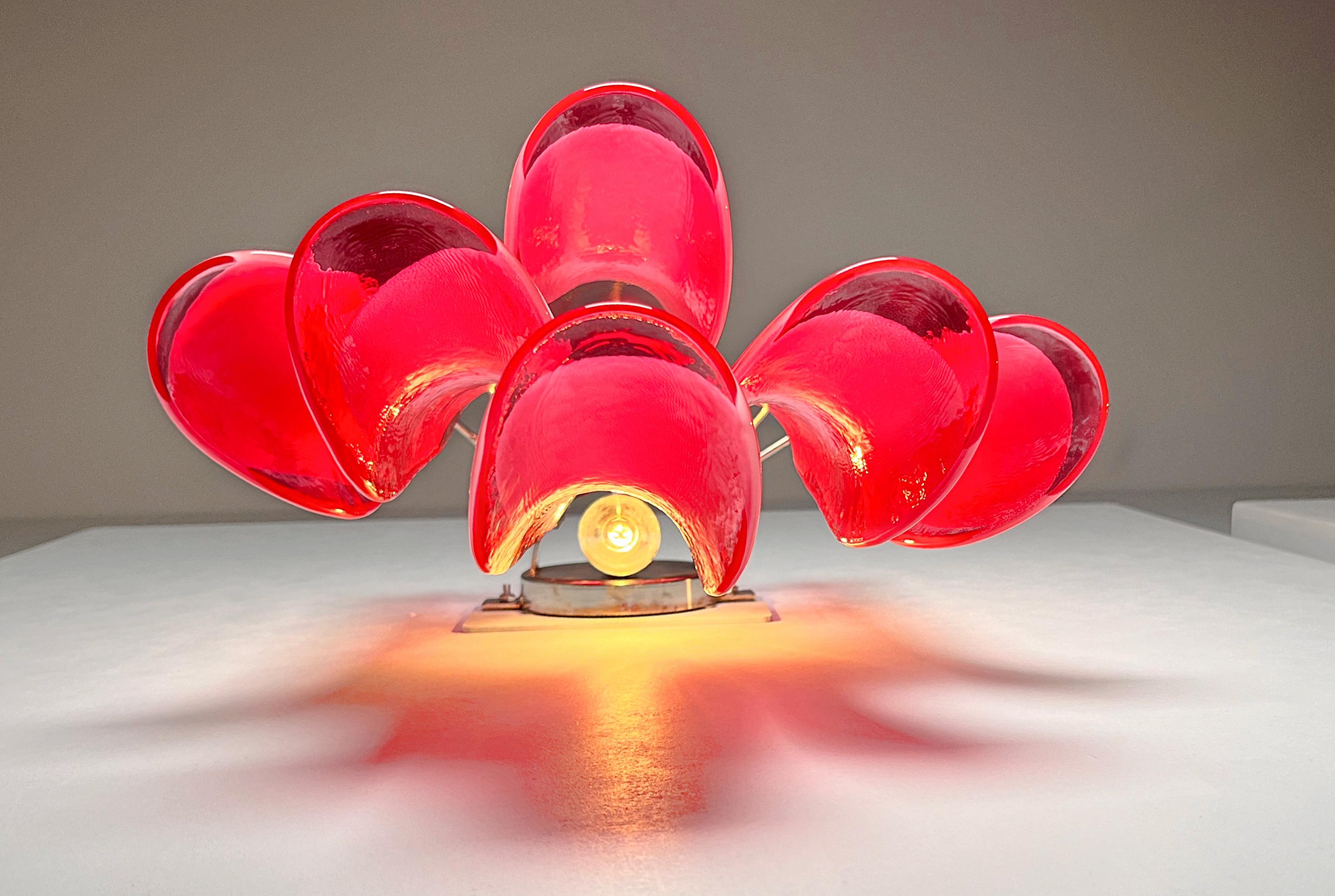 Paire d'appliques vintage italiennes de Murano à la manière de Mazzega - verre rouge en vente 8