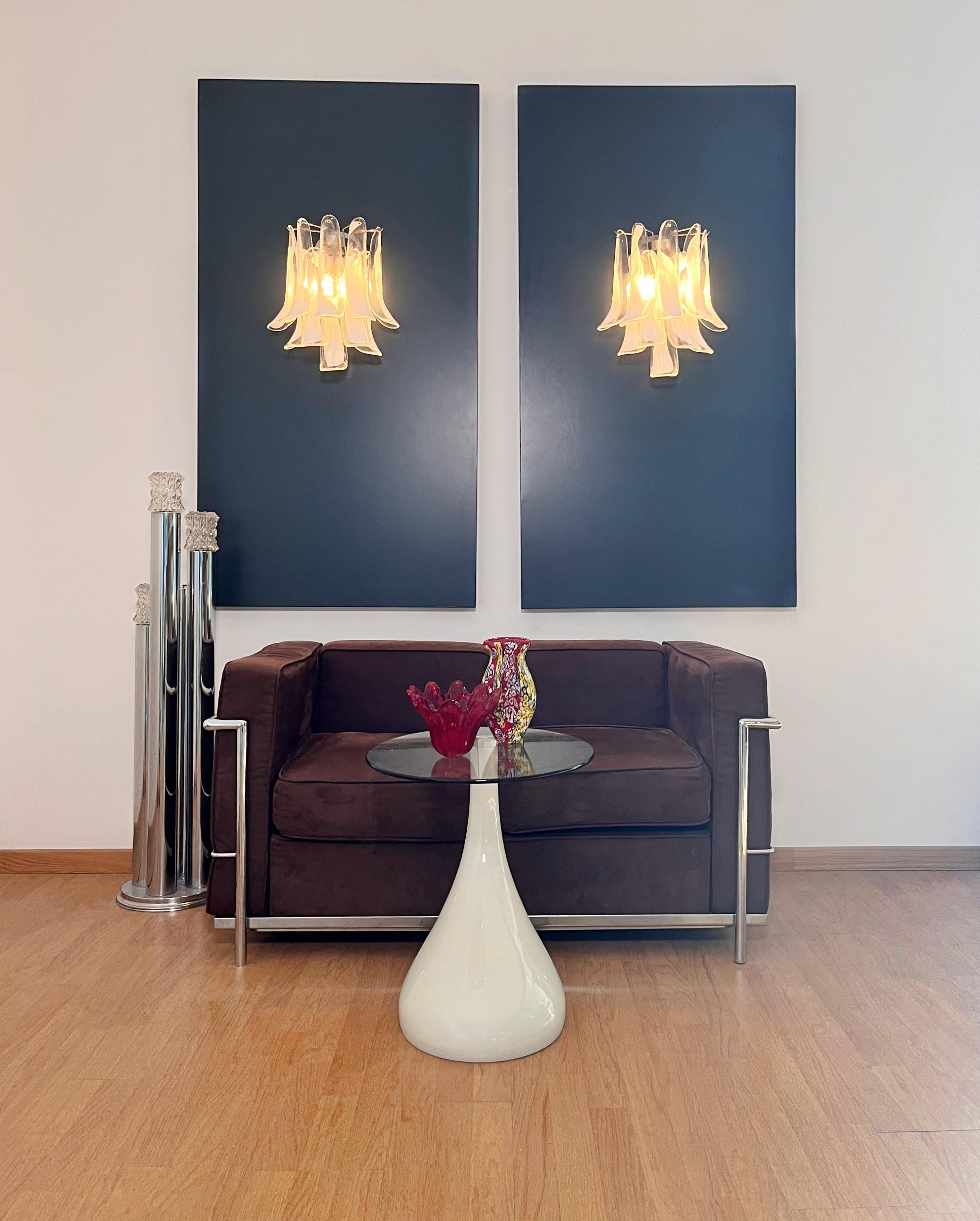 Pair of Vintage Italian Murano wall lights in the manner of Mazzega - trasparent in vendita 2
