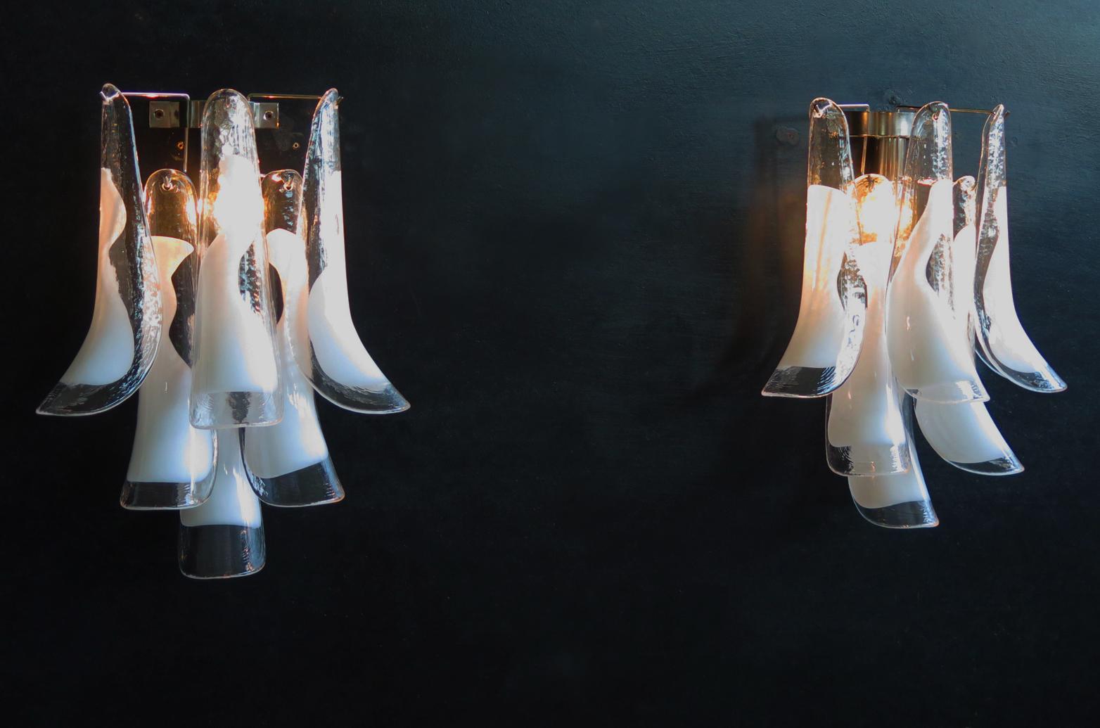 Pair of Vintage Italian Murano Wall Lights, Mazzega, 6 White Lattimo Glass Pet For Sale 1