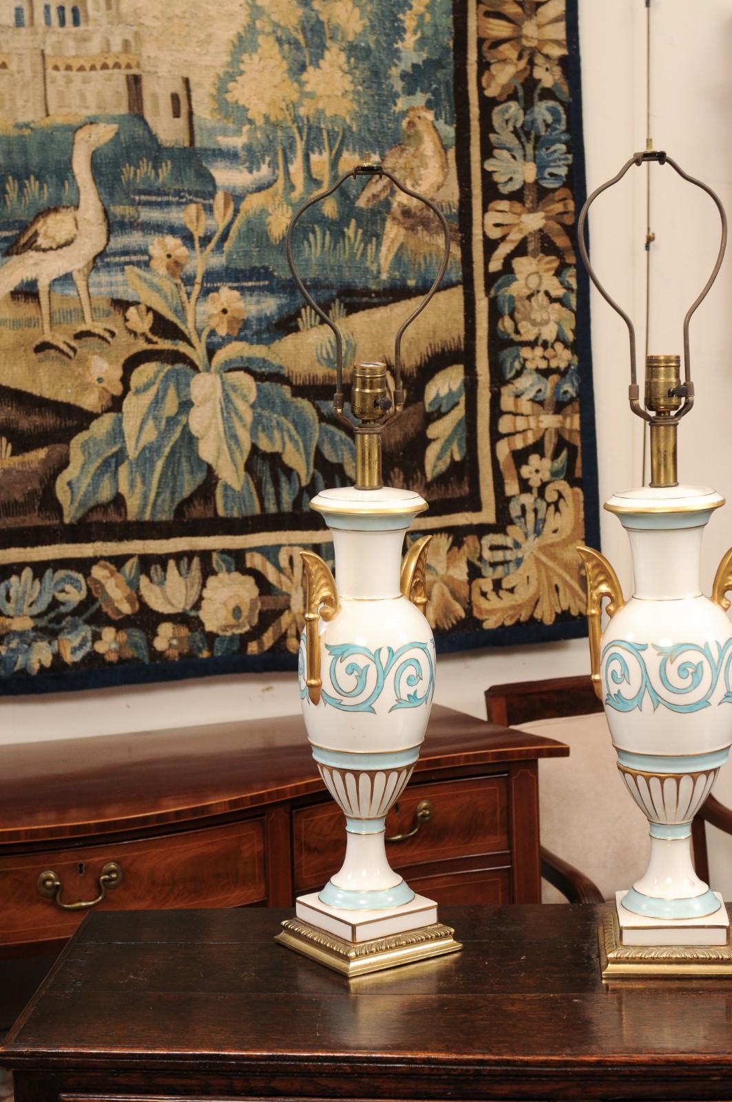 Pair of Vintage Italian Porcelain Lamps with Blue & Gilt Accents, 20th Century 1