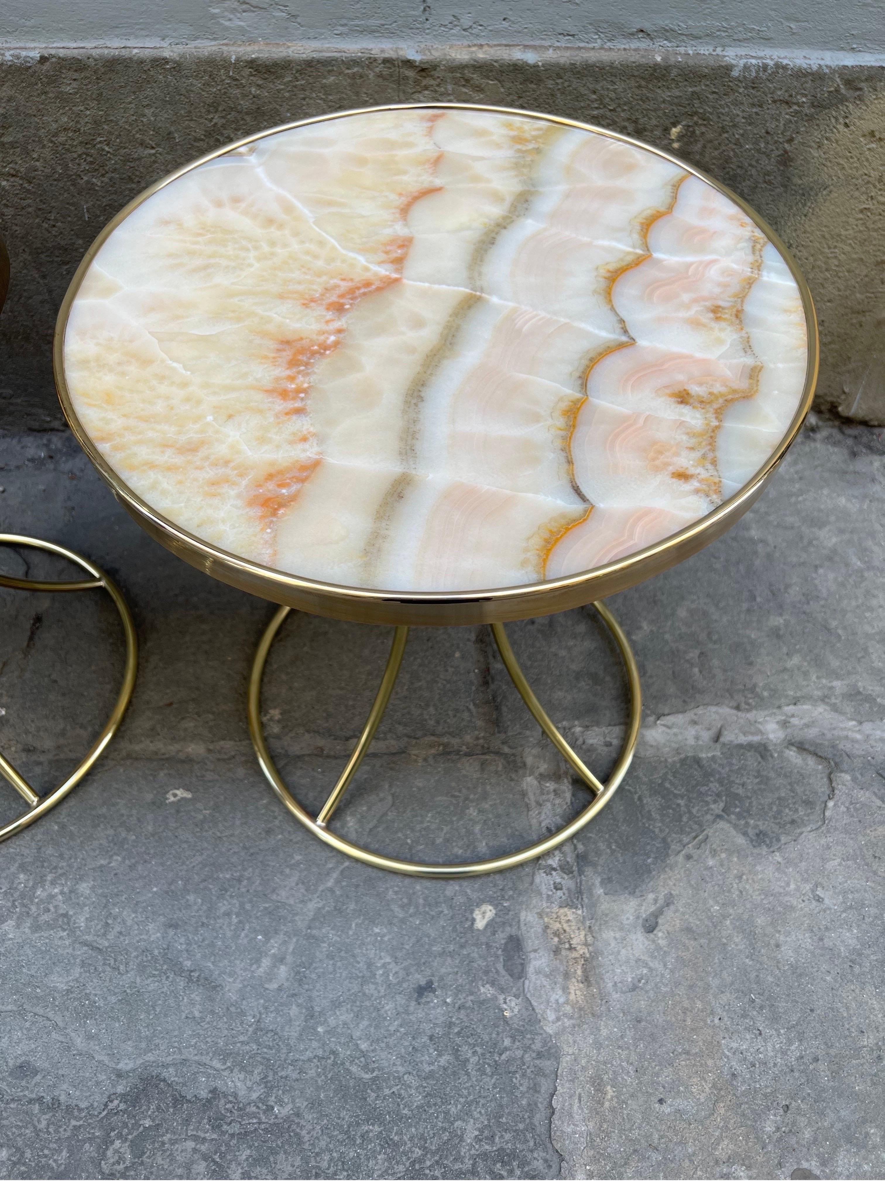 Pair of Vintage Italian Round Pink Onyx and Brass Tables, 1980 7