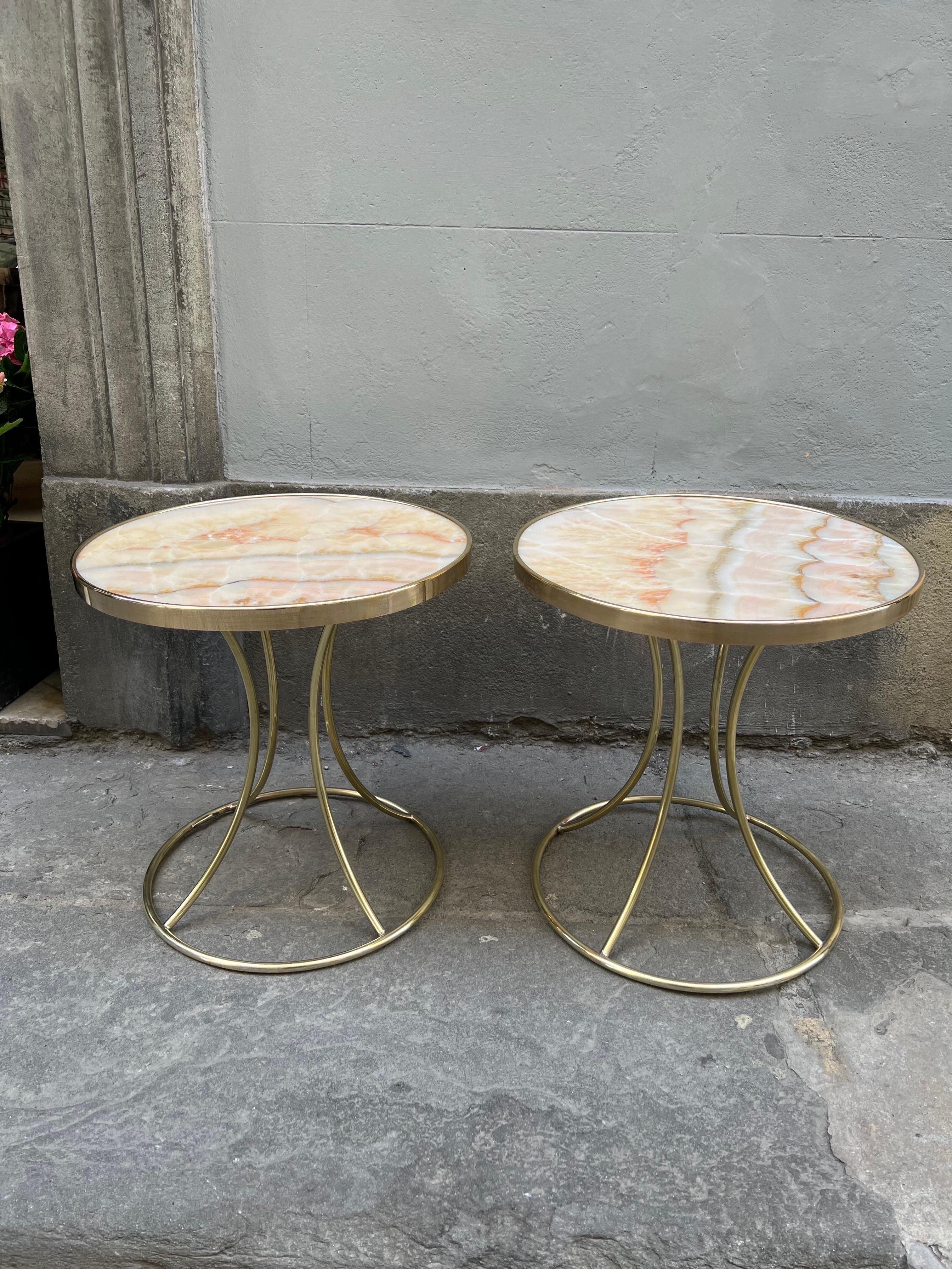 Pair of Vintage Italian Round Pink Onyx and Brass Tables, 1980 1