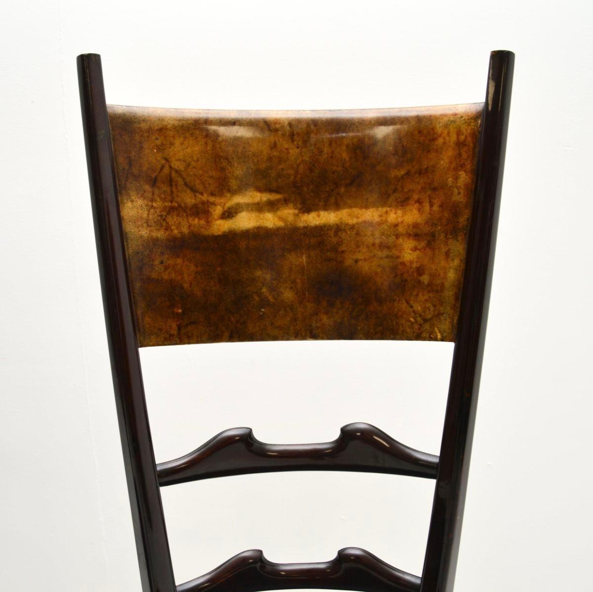 Cuir Paire de chaises d'appoint italiennes Vintage par Aldo Tura en vente