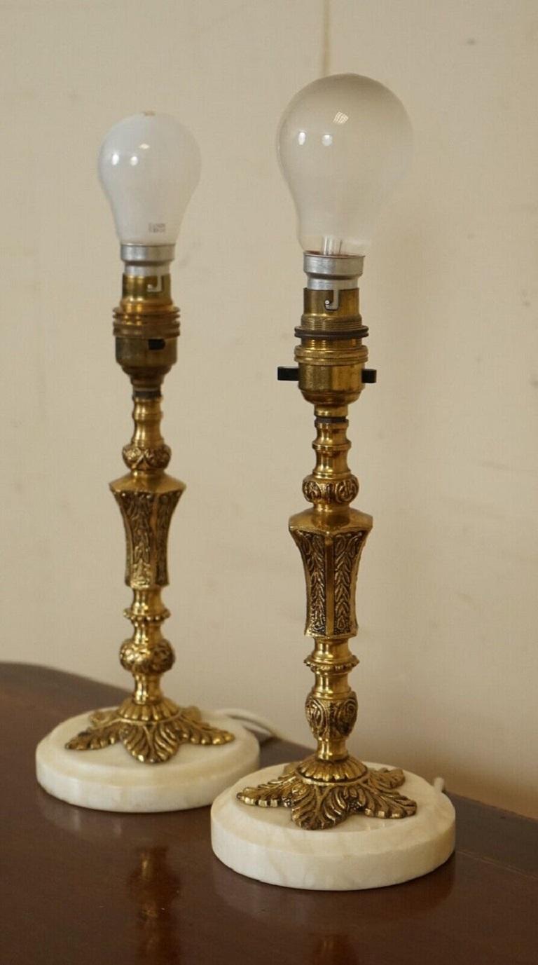 Pair of Vintage Italian Style Carved Brass and Onyx Lamps, 1960s In Good Condition In Pulborough, GB