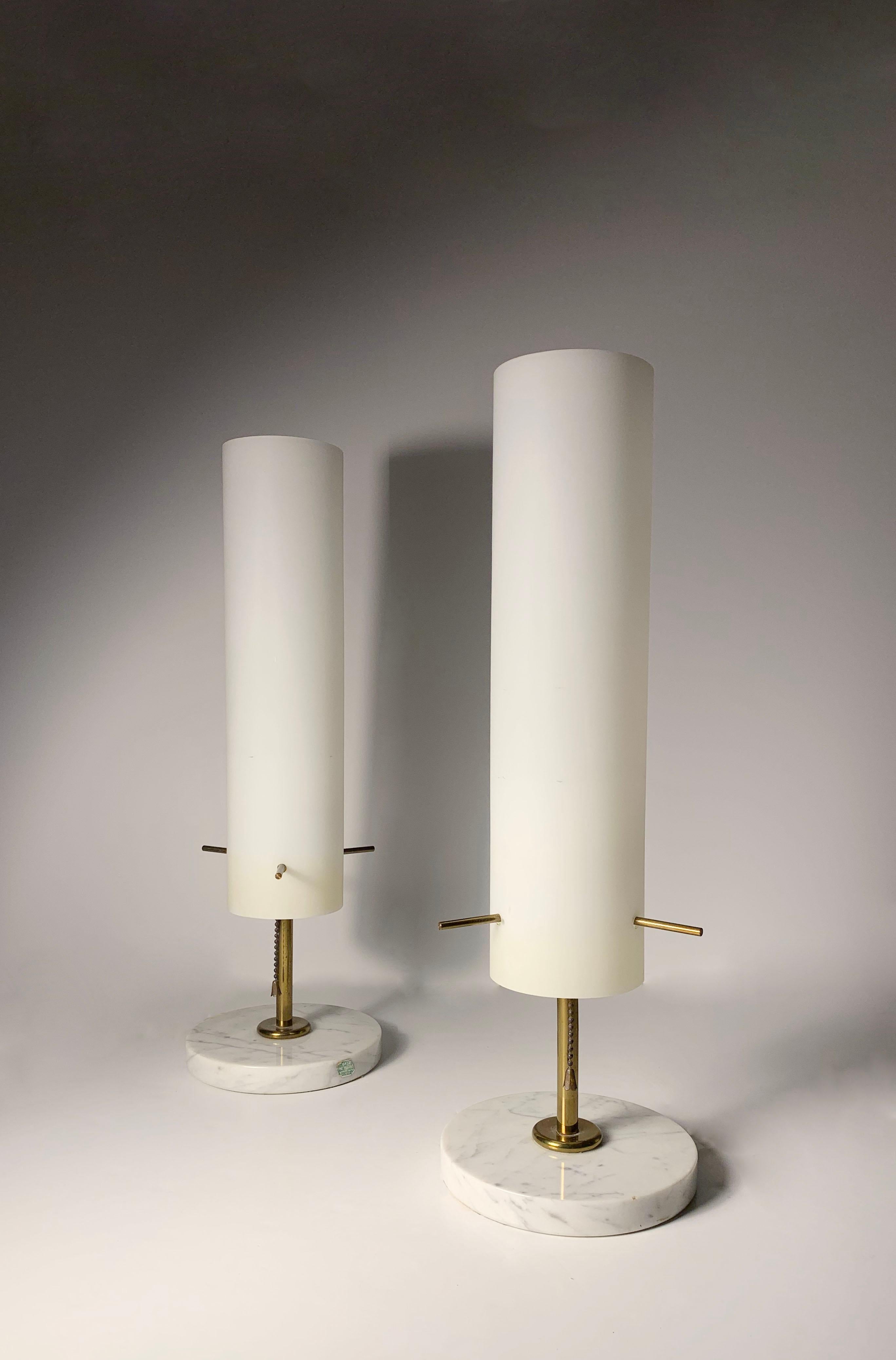 Mid-Century Modern Paire de lampes de table italiennes vintage en vente