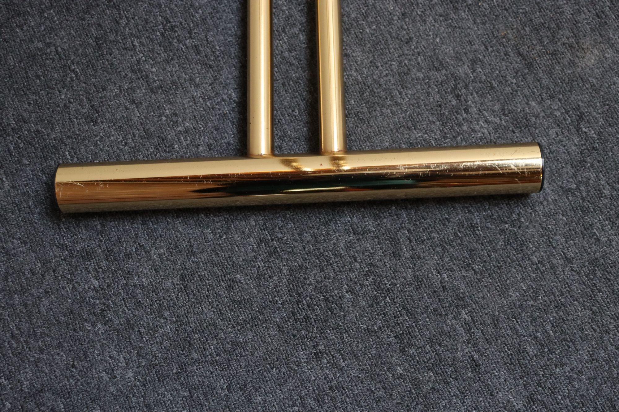 Pair of Vintage Italian Valets / Dress Boys in Polished Brass and Lacquered Wood For Sale 8