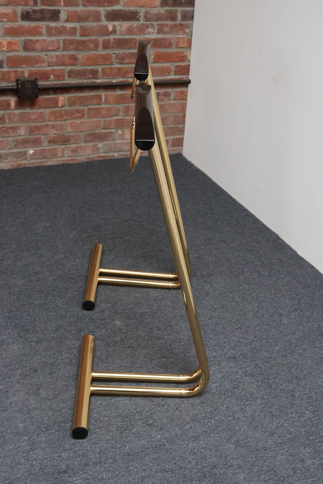 Pair of Vintage Italian Valets / Dress Boys in Polished Brass and Lacquered Wood For Sale 12