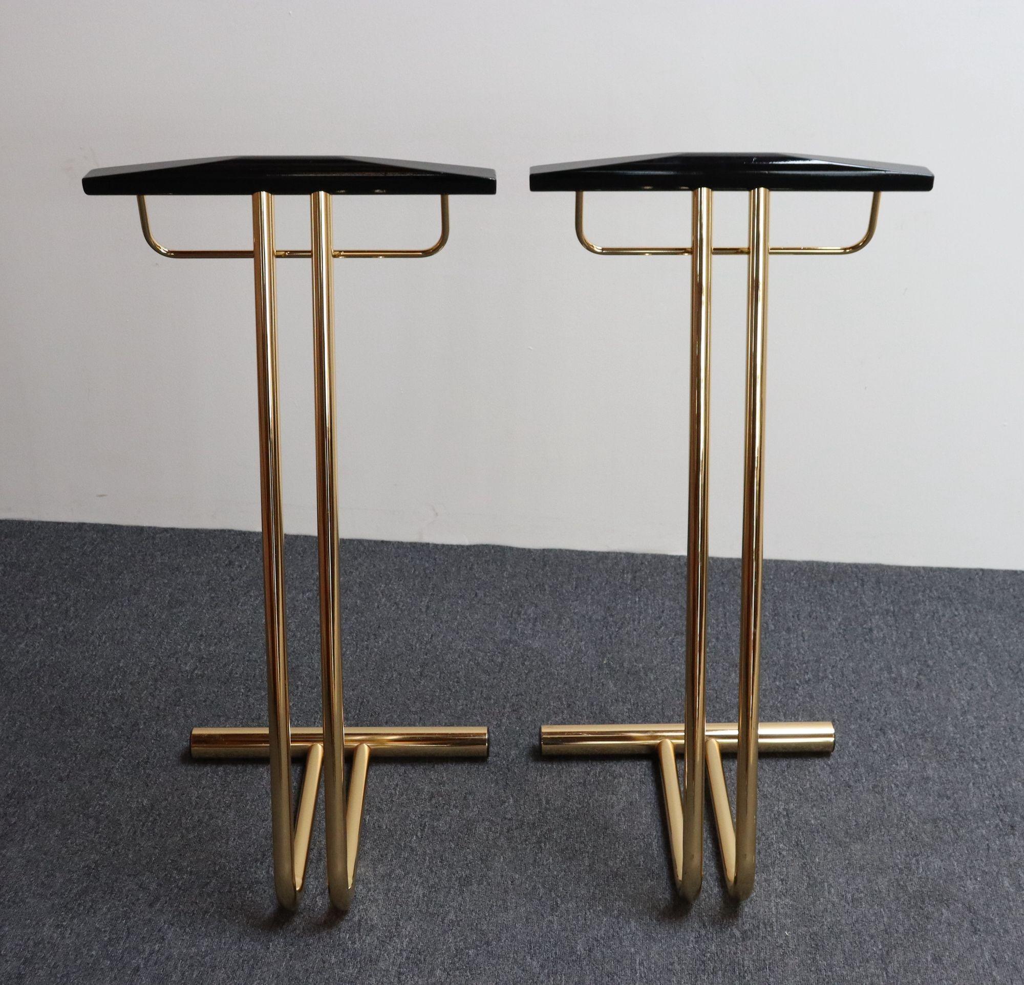 Pair of Vintage Italian Valets / Dress Boys in Polished Brass and Lacquered Wood For Sale 11