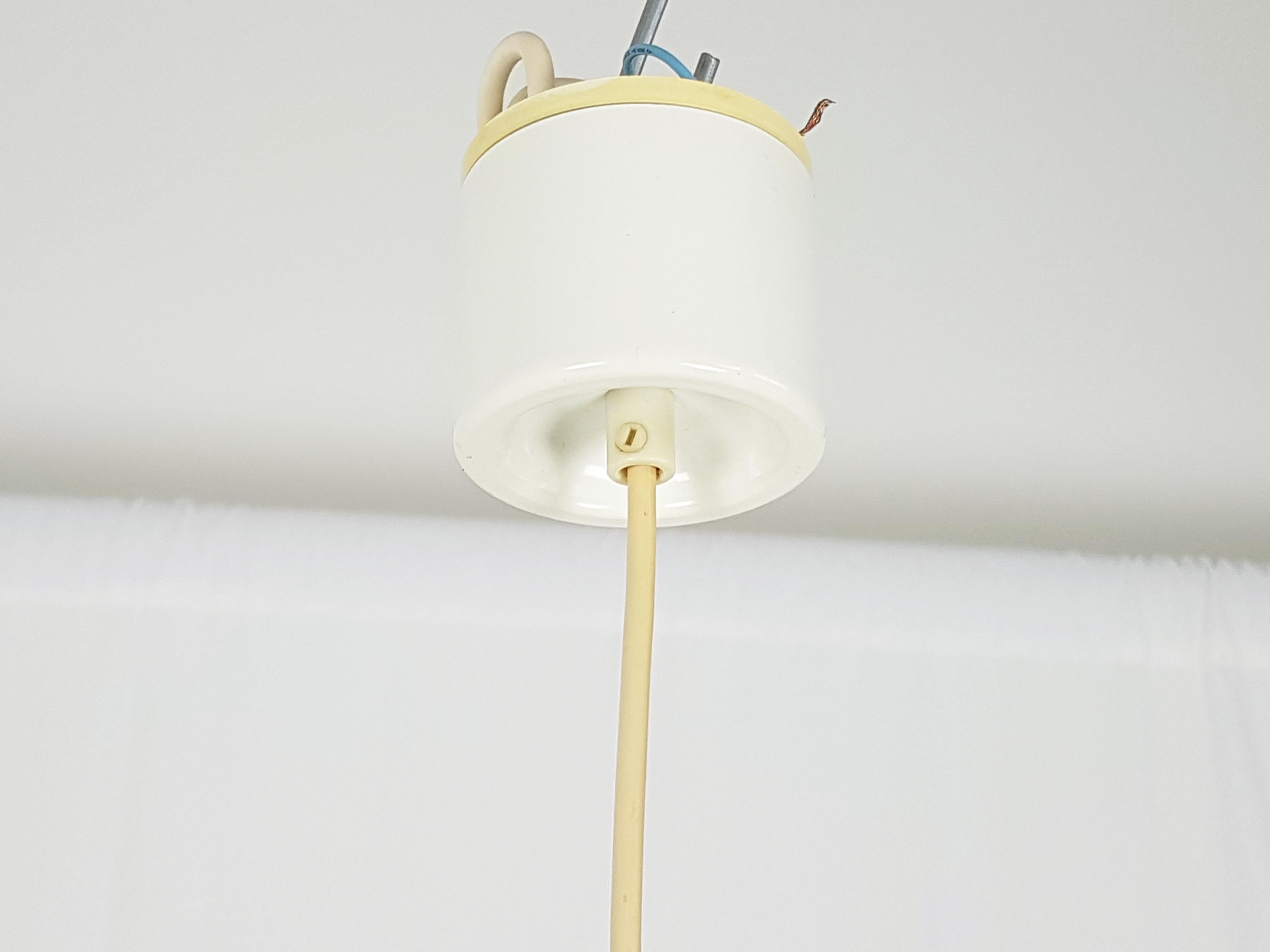 Elfenbeinfarbene Cocoon-Hängelampe von Castiglioni Brothers für Flos, 1960er Jahre, Paar 2
