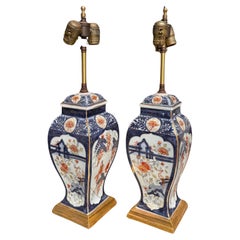 Paire de lampes de bureau japonaises vintage de créateur en poterie Imari
