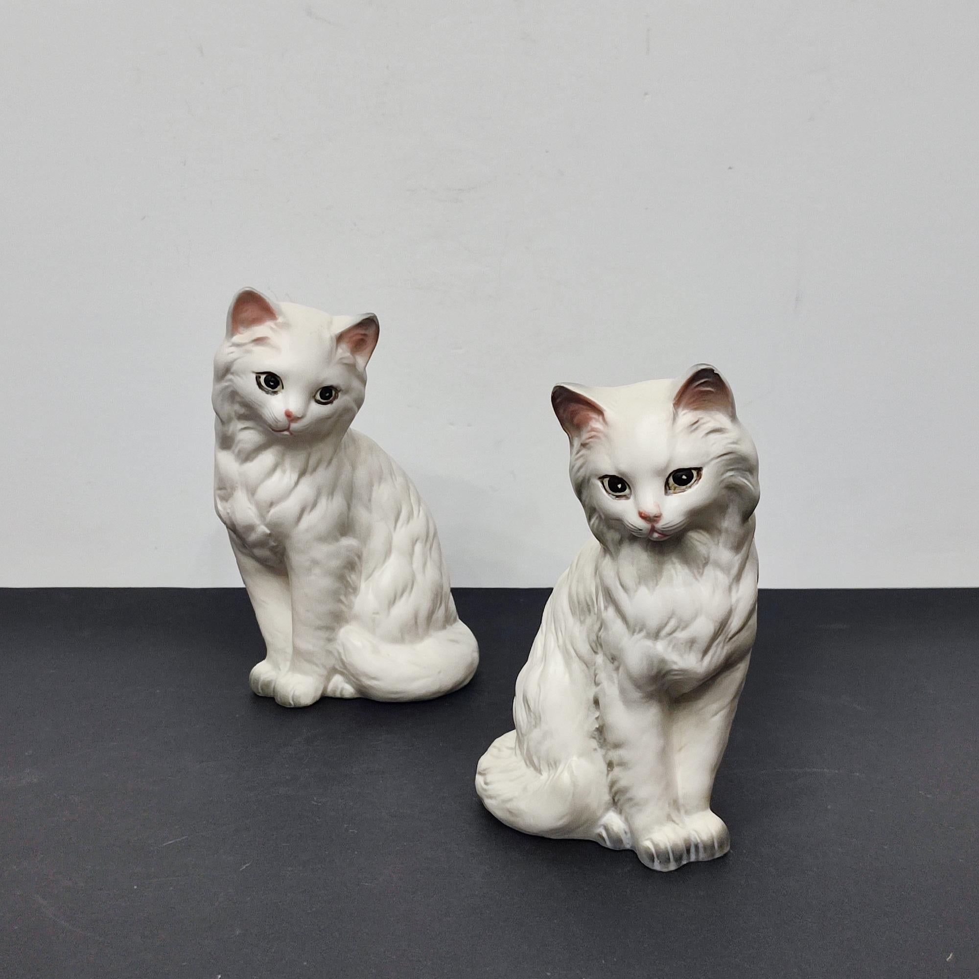 Coppia di statuette di gatto in porcellana giapponese Lefton d'epoca - metà secolo moderno In condizioni buone in vendita a Bochum, NRW