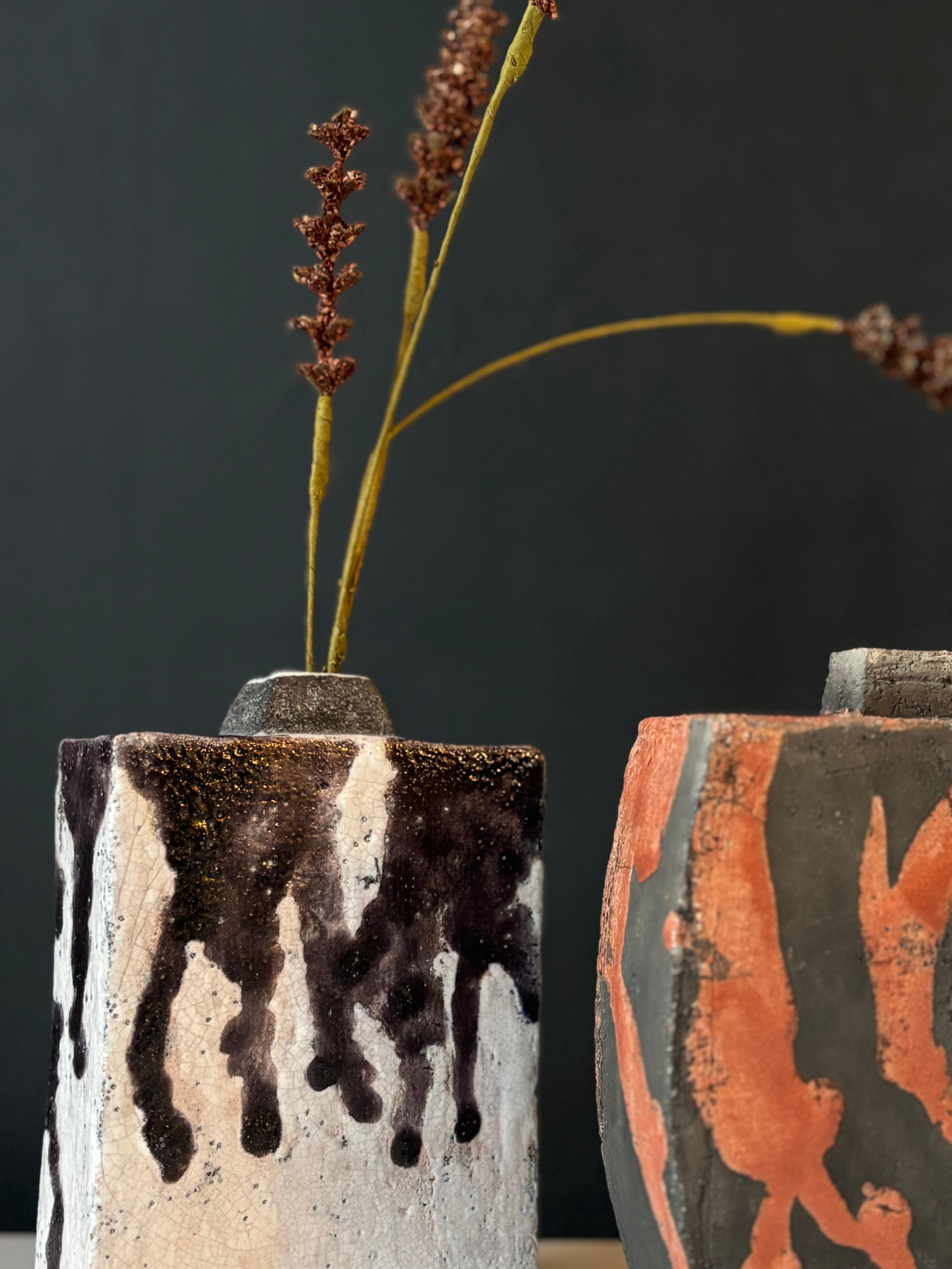 Smaltato Coppia di vasi d'epoca in stile giapponese con smaltatura a correre Raku in vendita