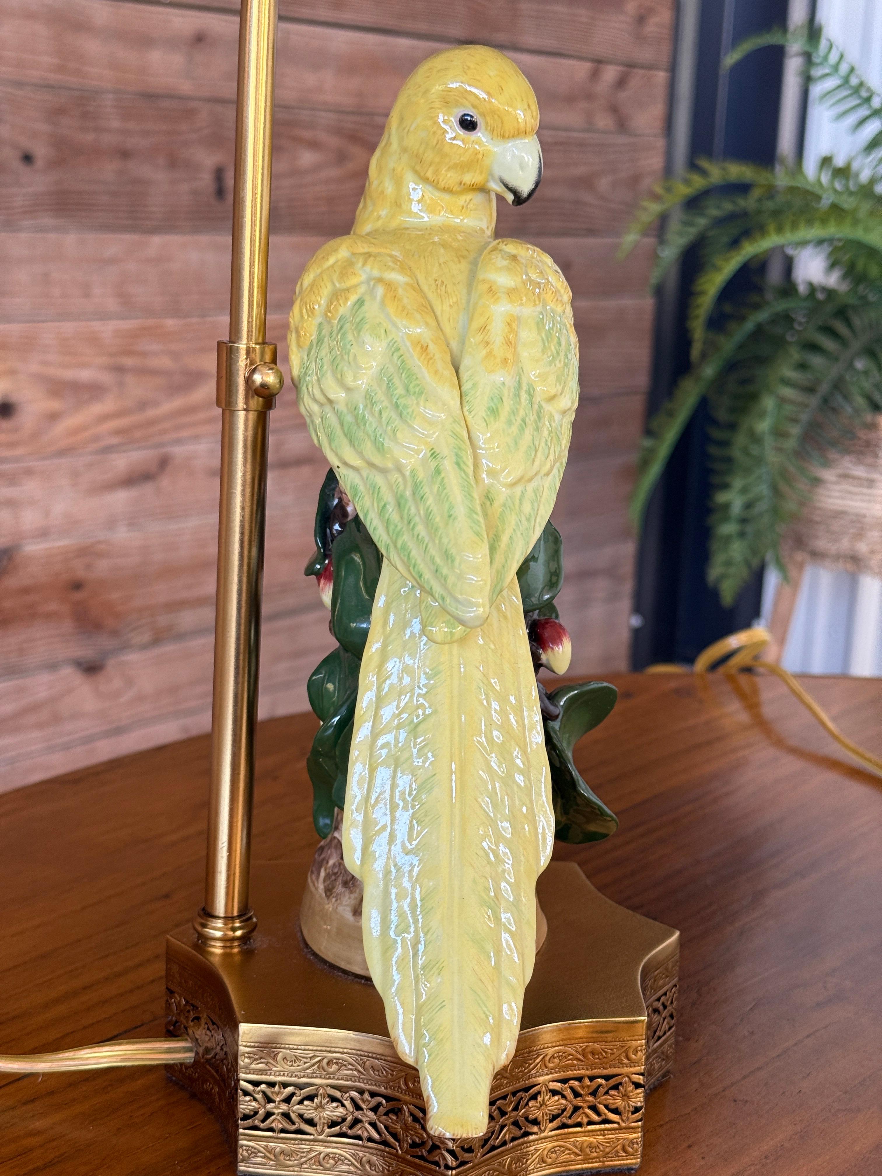 Pair of Vintage Jeanne Reed Porcelain Parrot Table Lamps With Gilt Bases For Sale 4