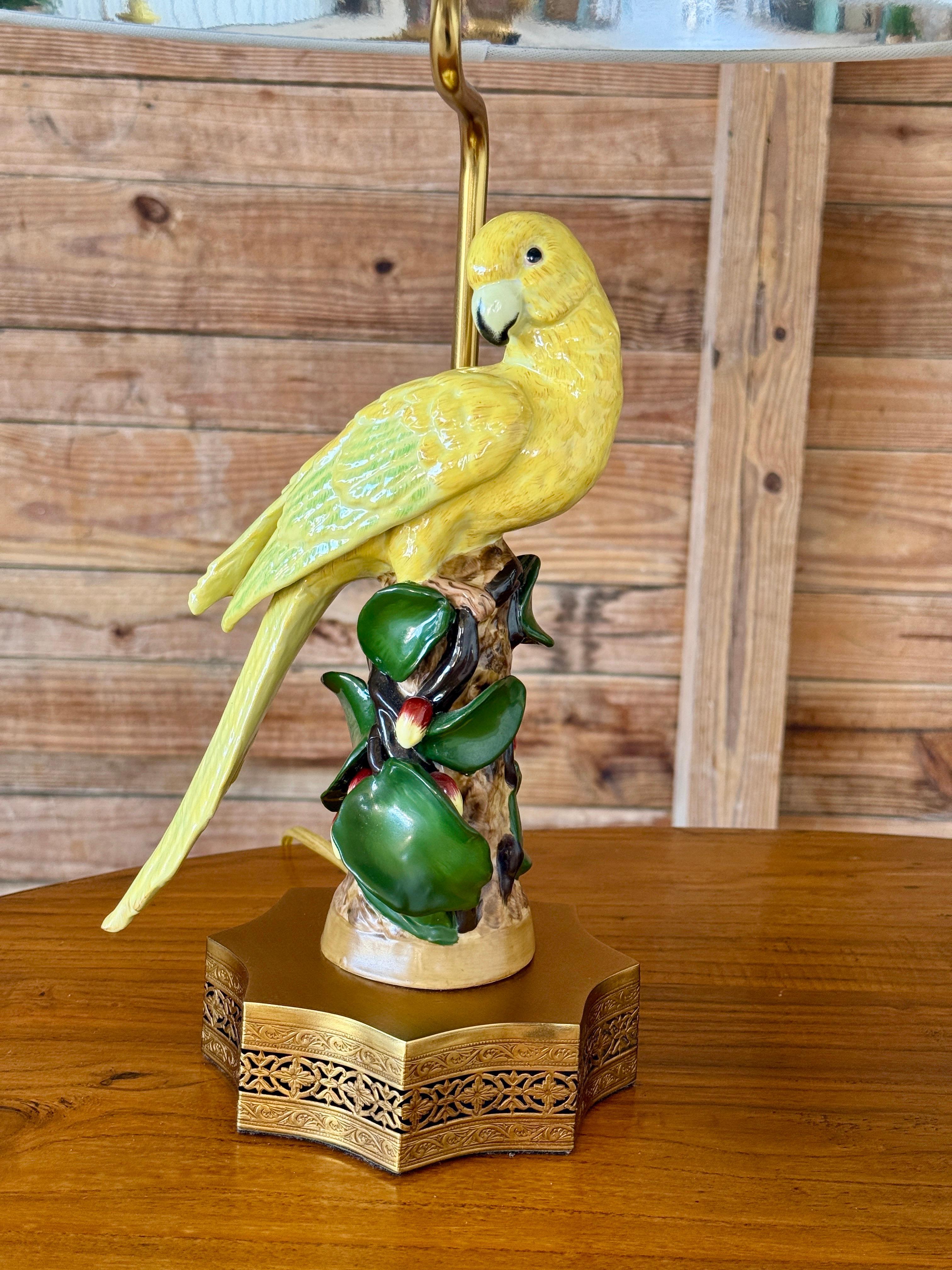 North American Pair of Vintage Jeanne Reed Porcelain Parrot Table Lamps With Gilt Bases For Sale