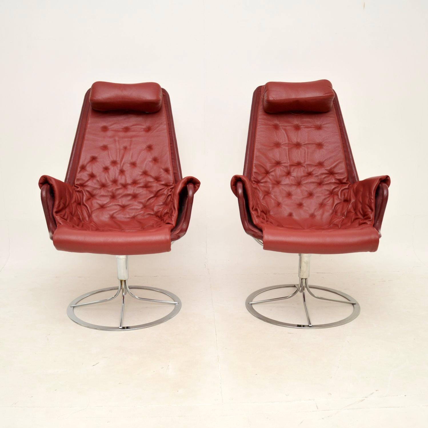 A beautiful and iconic design, this is a pair of vintage Jetson swivel armchairs by Bruno Mathsson for Dux. They made in Sweden and were recently imported, they date from around the 1970’s.

They are of outstanding quality and are extremely