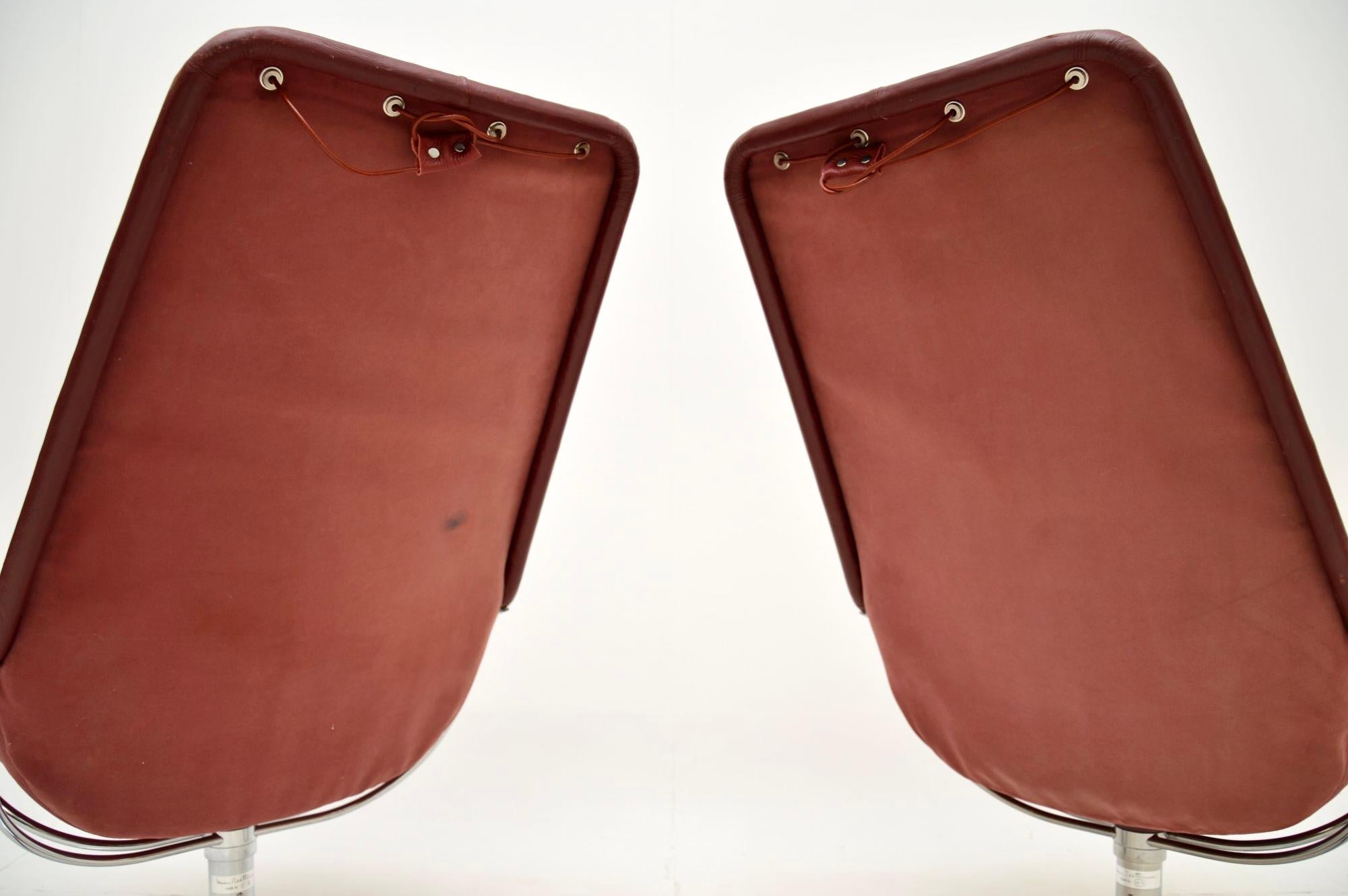 Late 20th Century Pair of Vintage Jetson Swivel Armchairs by Bruno Mathsson for Dux For Sale
