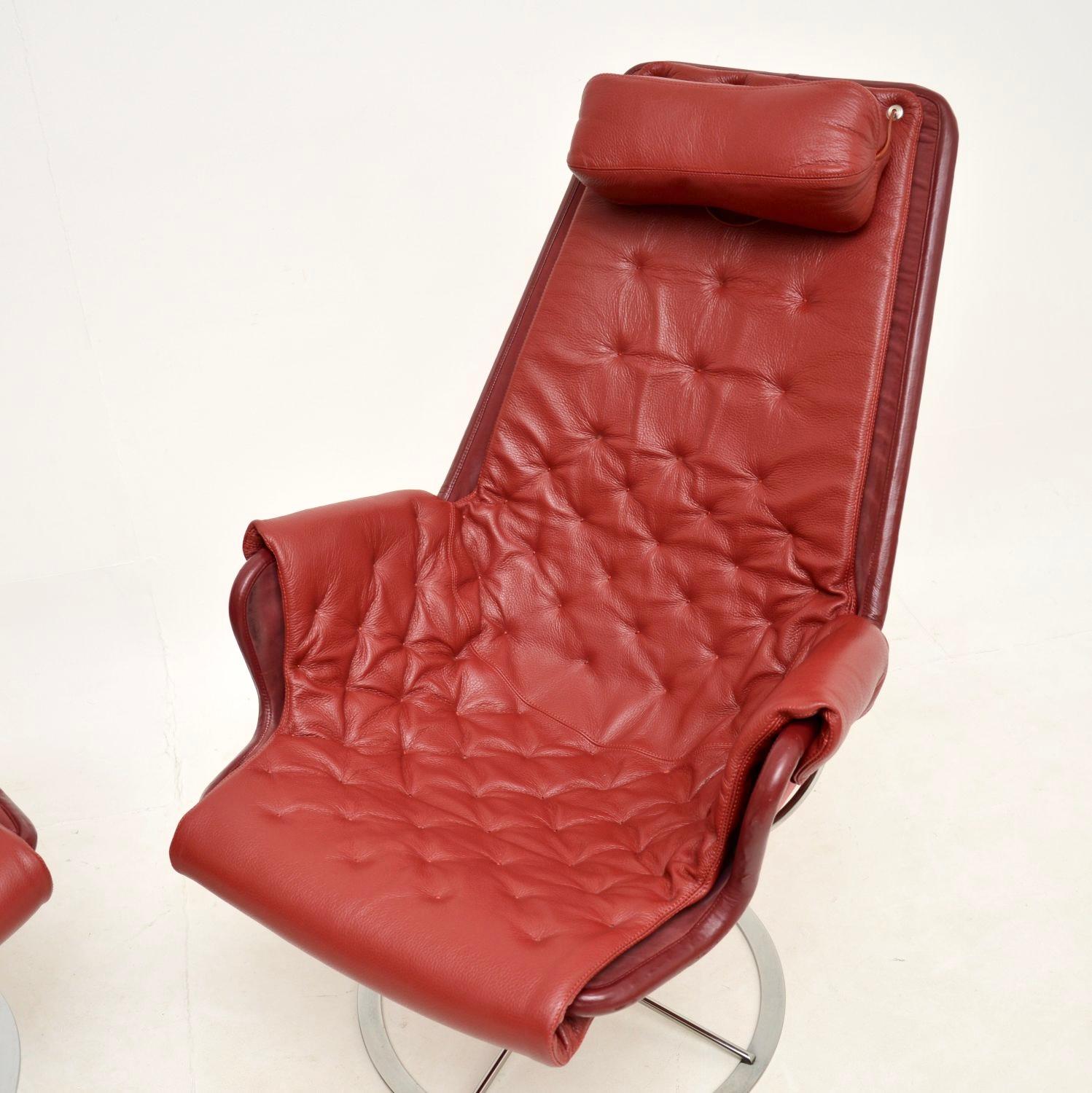 Pair of Vintage Jetson Swivel Armchairs by Bruno Mathsson for Dux For Sale 1