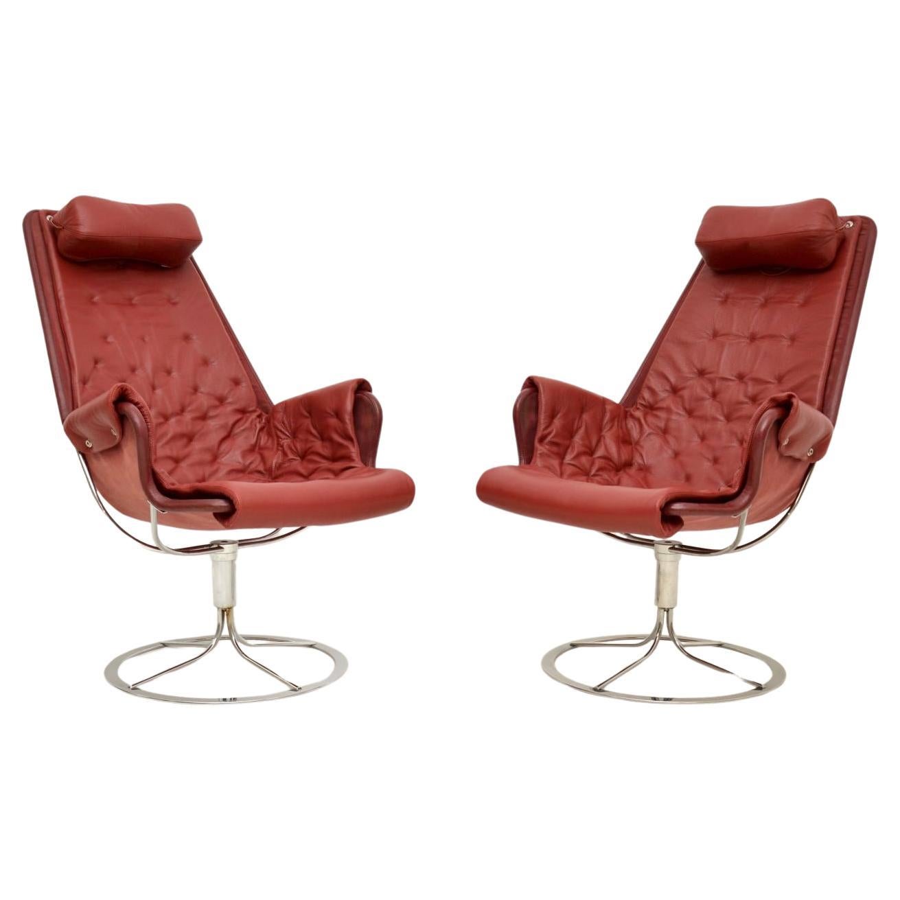Pair of Vintage Jetson Swivel Armchairs by Bruno Mathsson for Dux For Sale