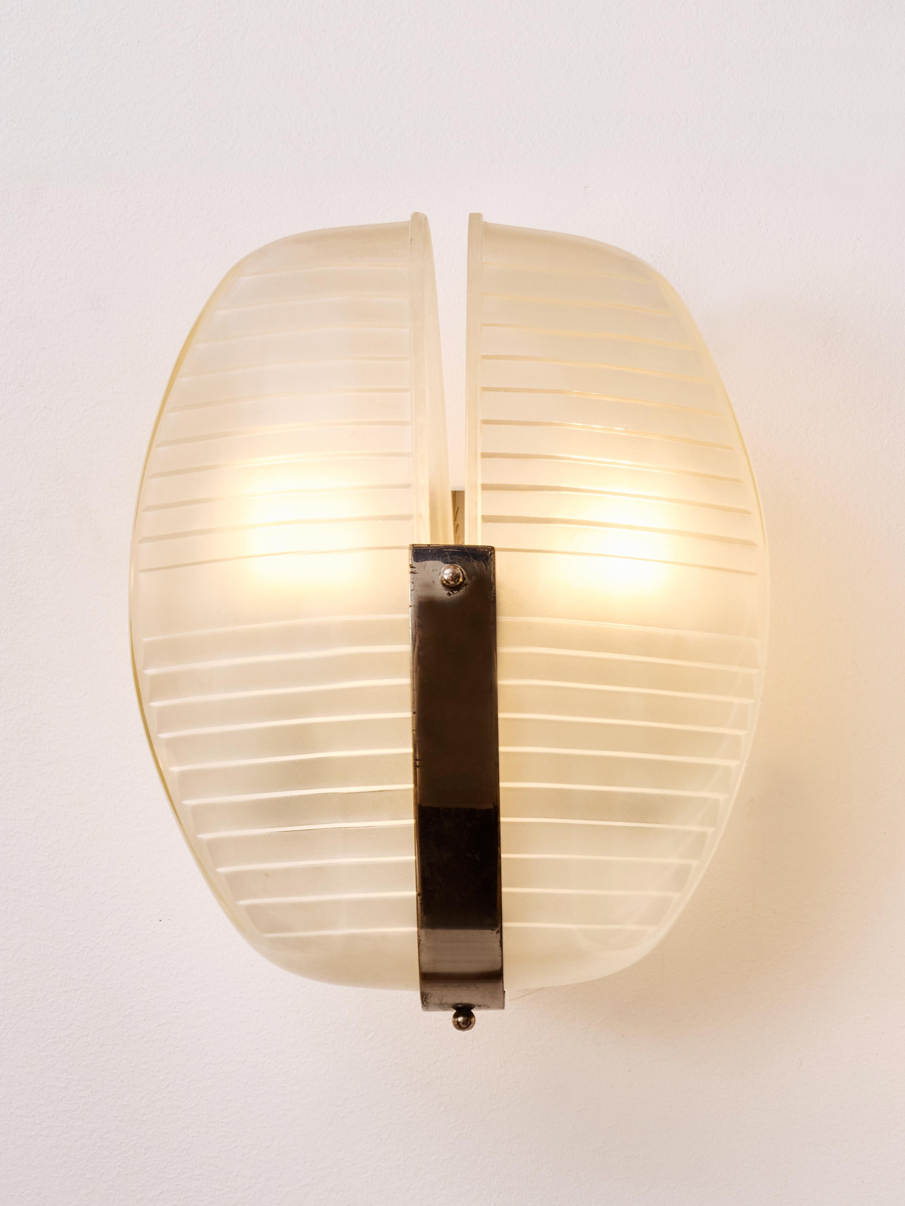 Mid-Century moderno Coppia di lampade da parete vintage 