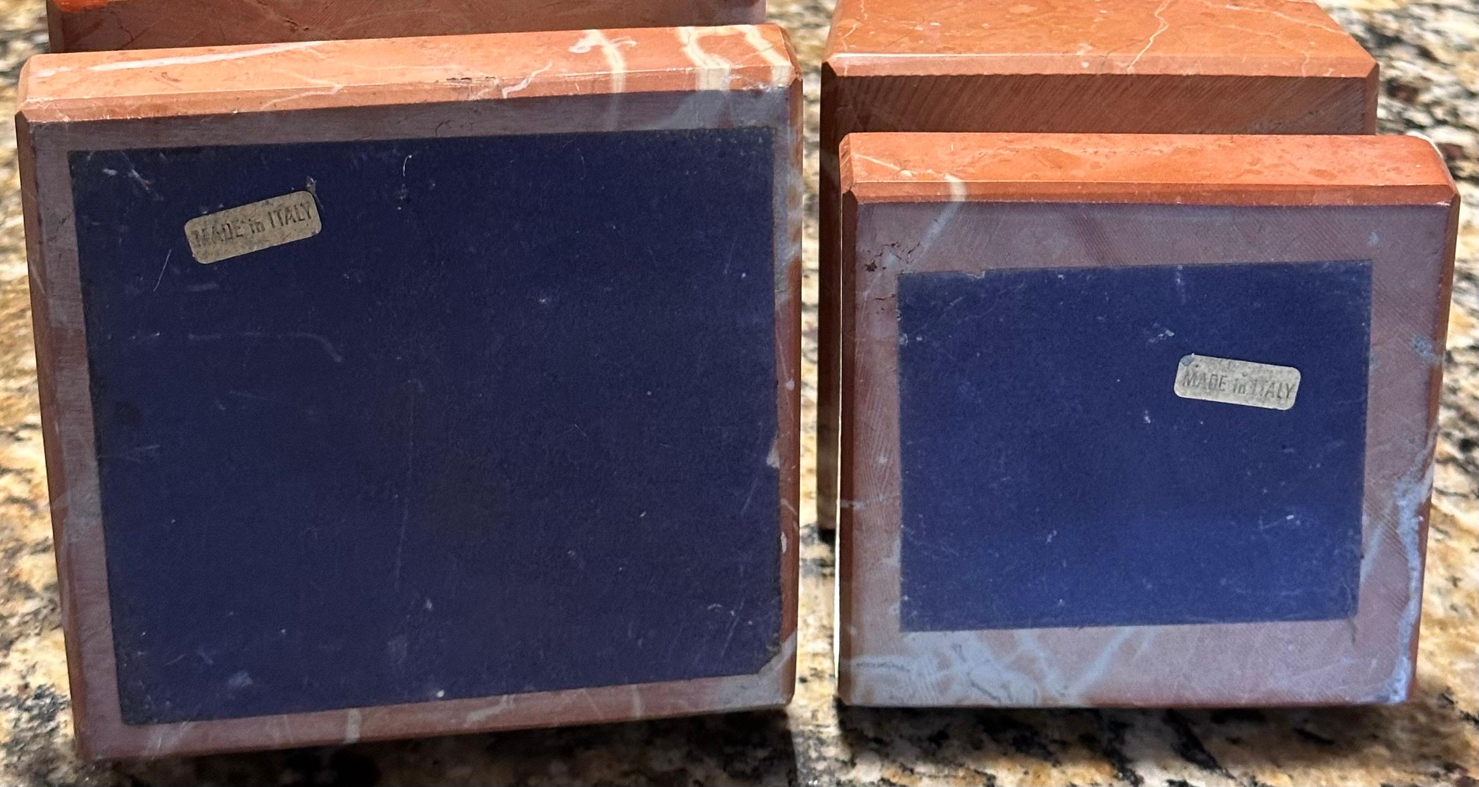 Paire de grands obélisques en marbre italien massif d'époque en vente 8