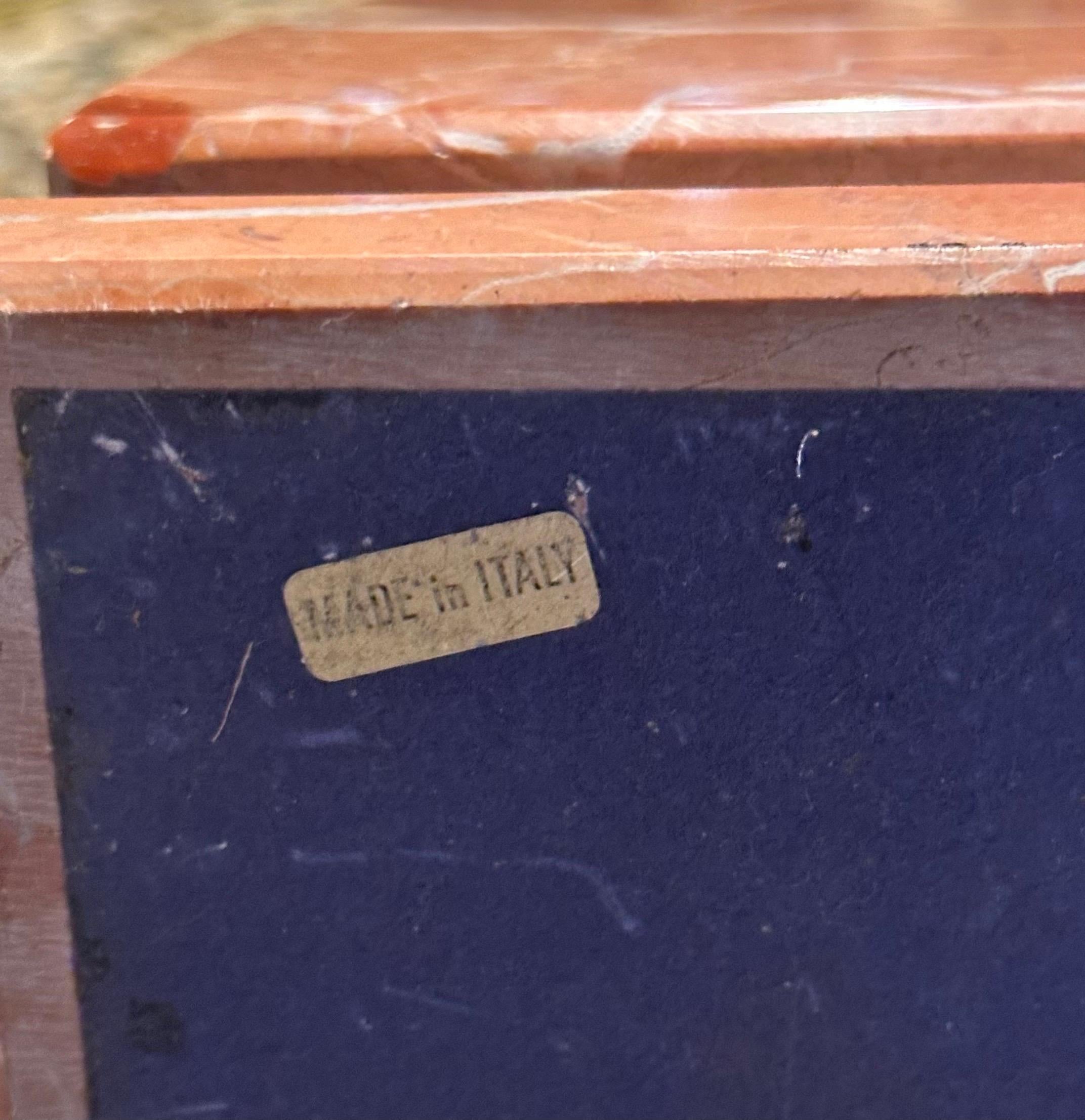 Paire de grands obélisques en marbre italien massif d'époque en vente 10