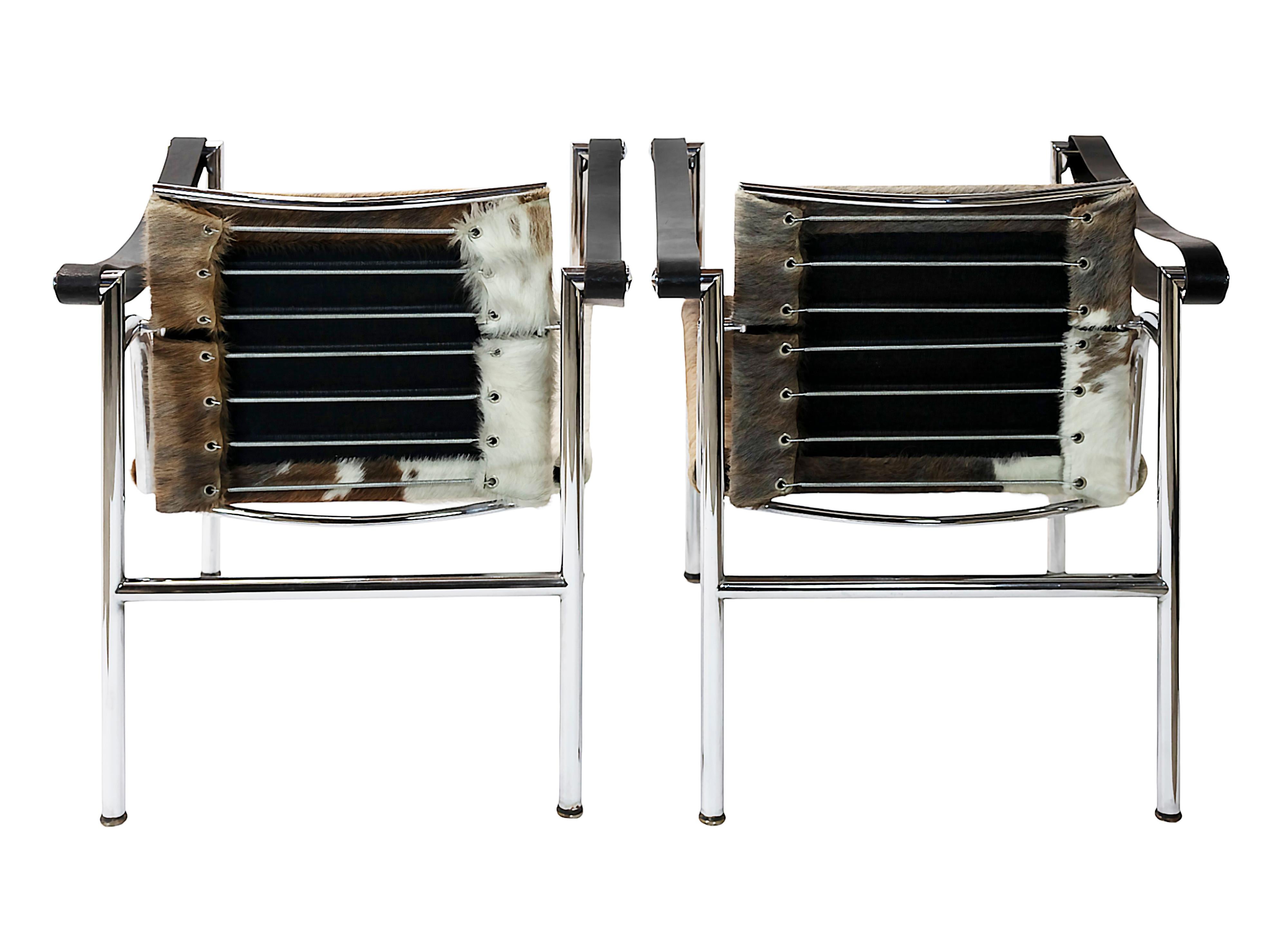 Ein Paar Vintage Le Corbusier Sessel LC1 von Cassina im Zustand „Gut“ im Angebot in Vilnius, LT